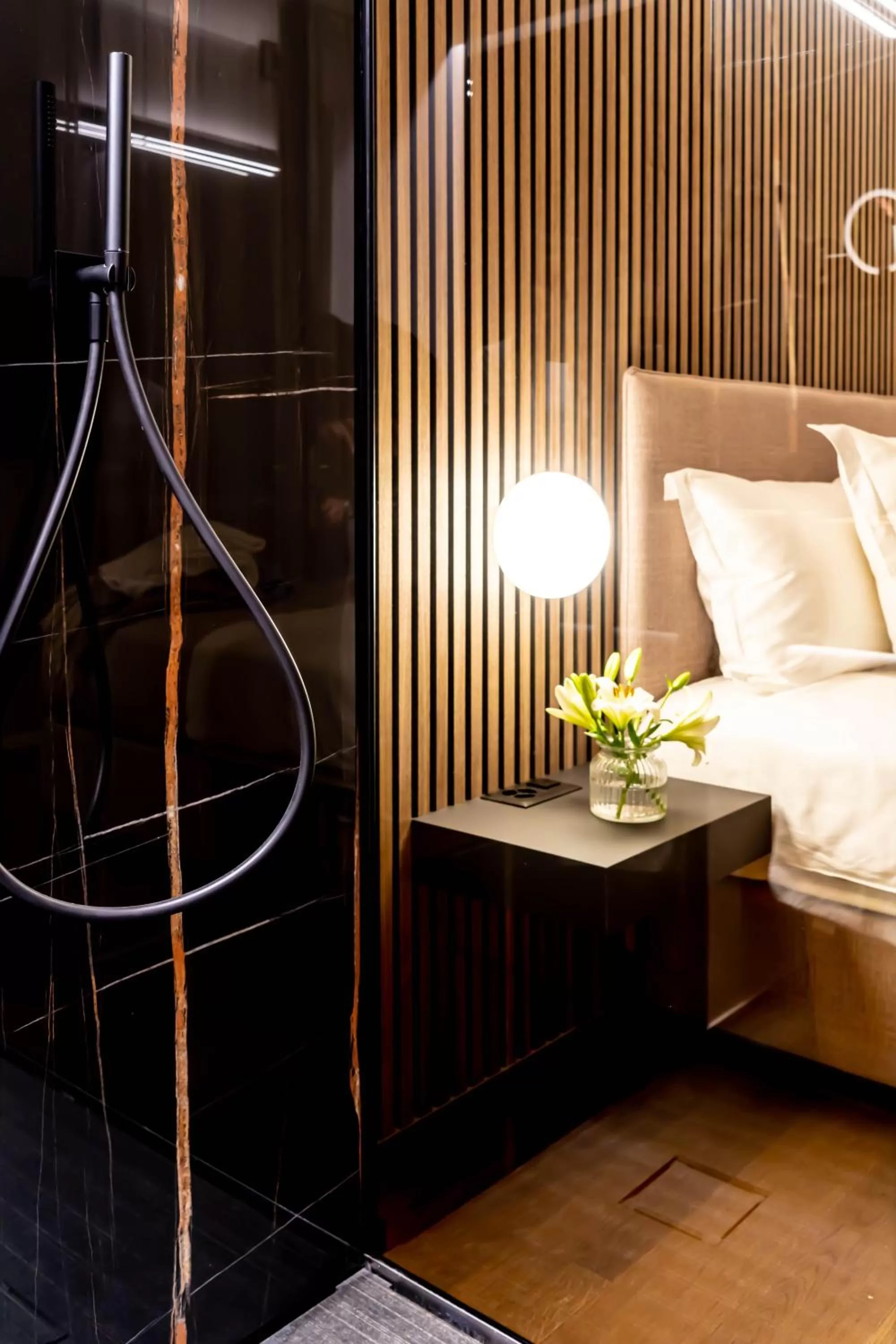 Bathroom, Bed in Smart Hotel Binario - Self Check-In