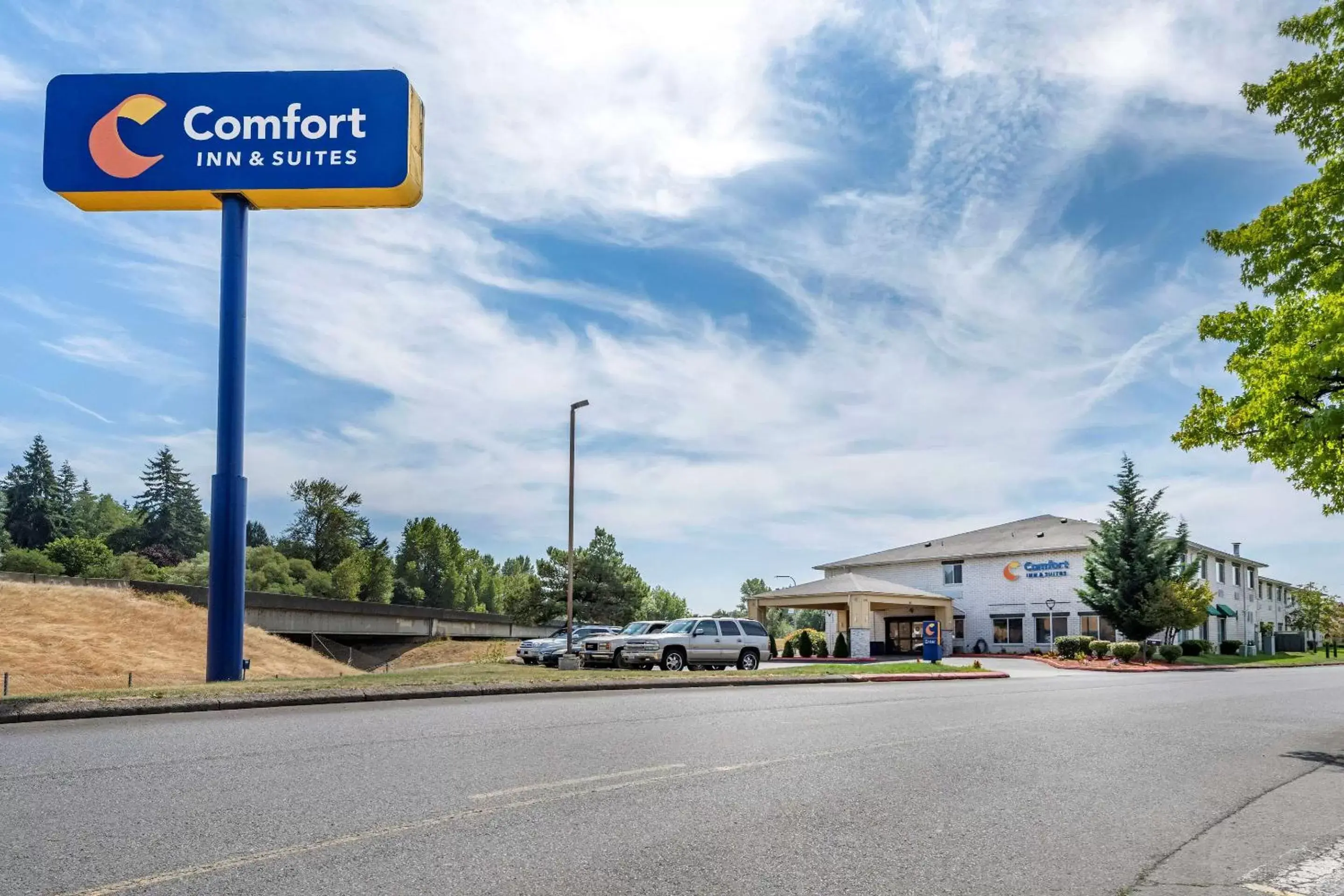 Property building in Comfort Inn & Suites Kelso - Longview Property building in Comfort Inn & Suites Kelso - Longview