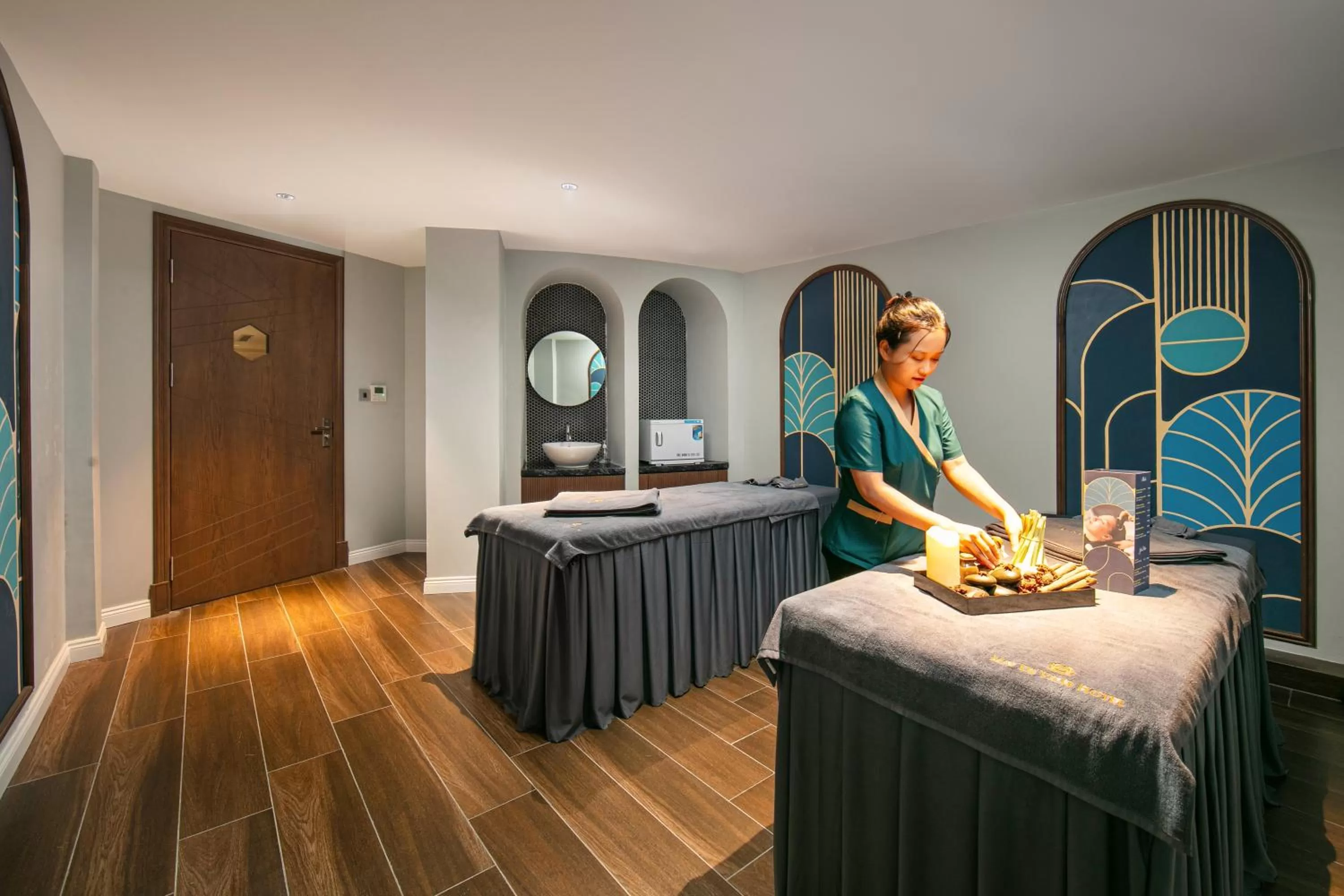 Spa and wellness centre/facilities in MAY DE VILLE Lakeside Hotel