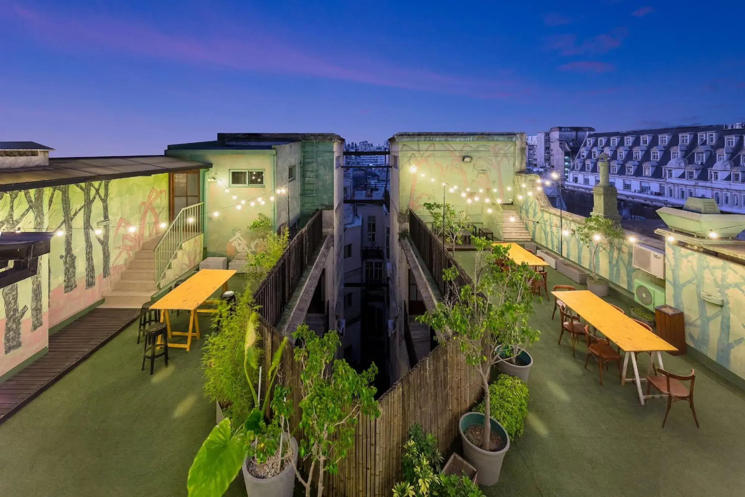 Balcony/Terrace in Milhouse Avenue