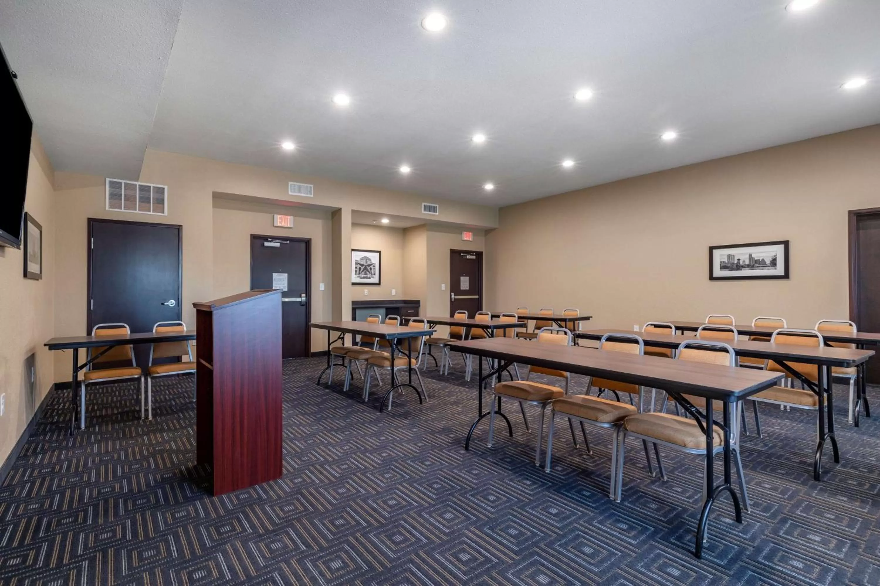 Meeting/conference room in Best Western Plus Big Lake Inn