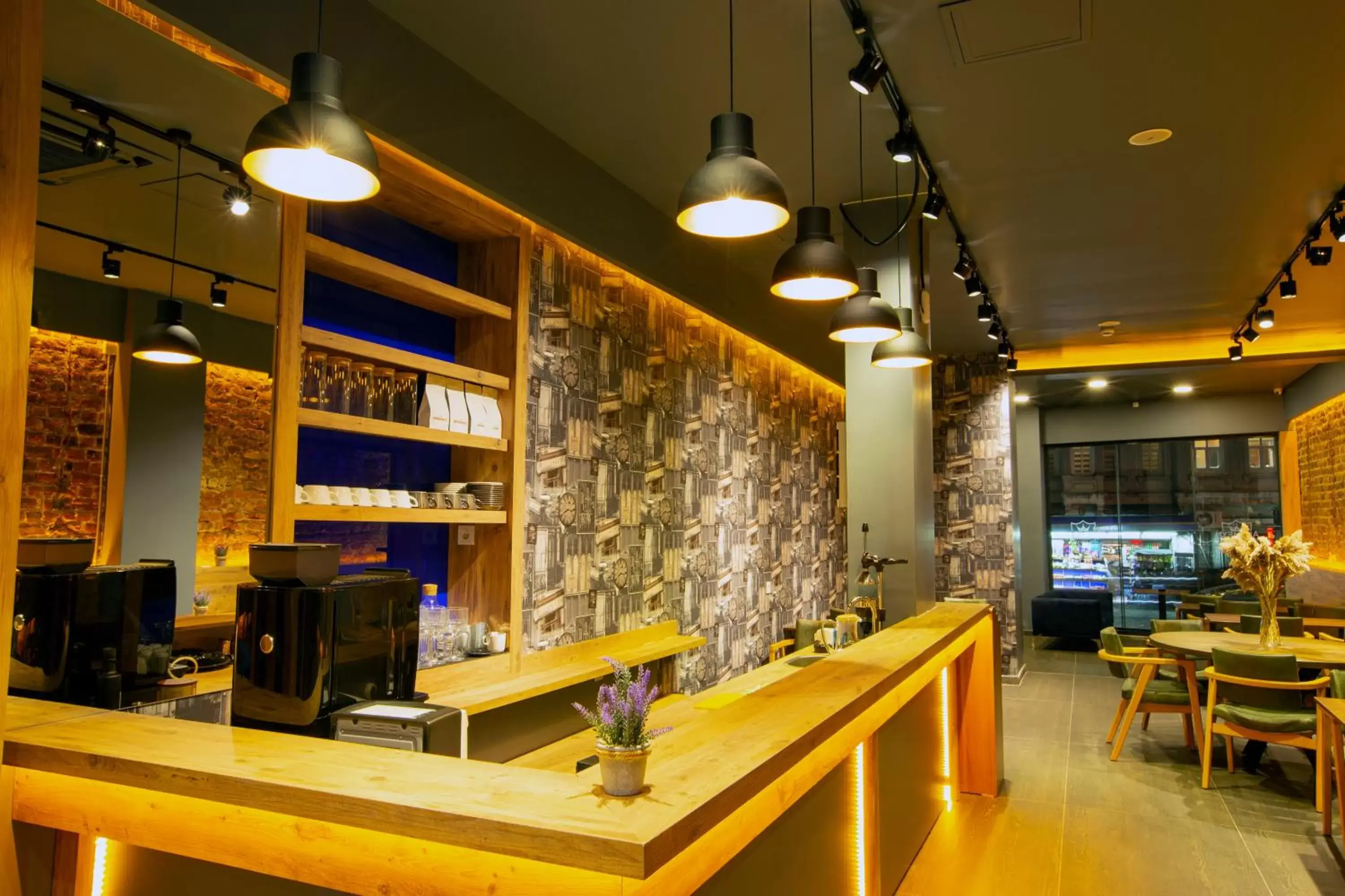 Restaurant/places to eat in Taksim Leon's Hotel Restaurant/places to eat in Taksim Leon's Hotel