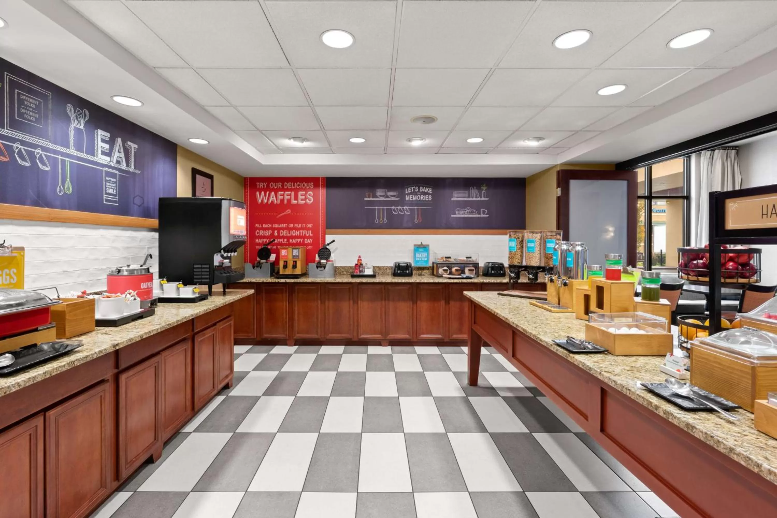 Breakfast in Hampton Inn & Suites Burlington