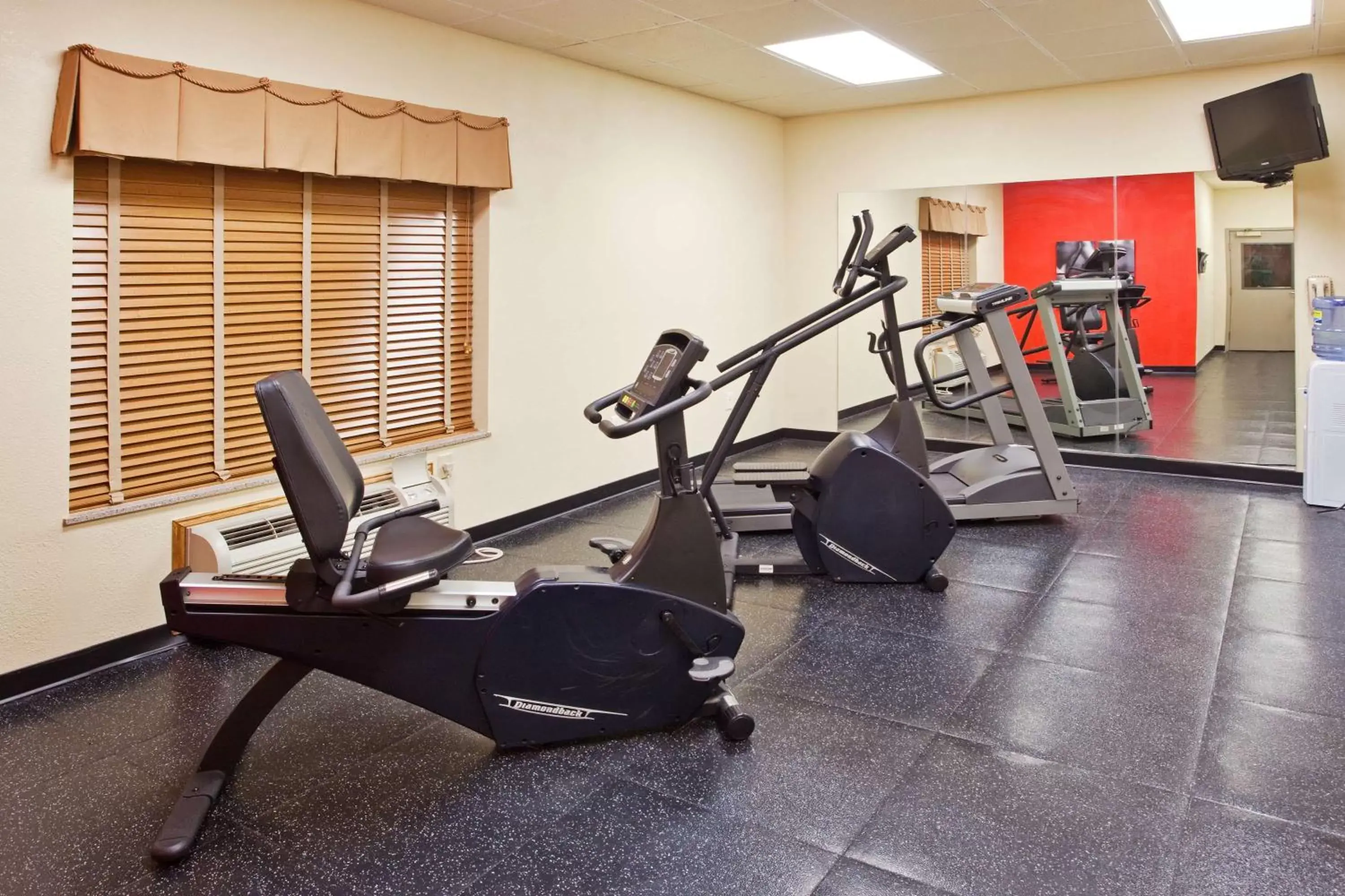 Activities, Fitness Center/Facilities in Country Inn & Suites by Radisson, Conyers, GA