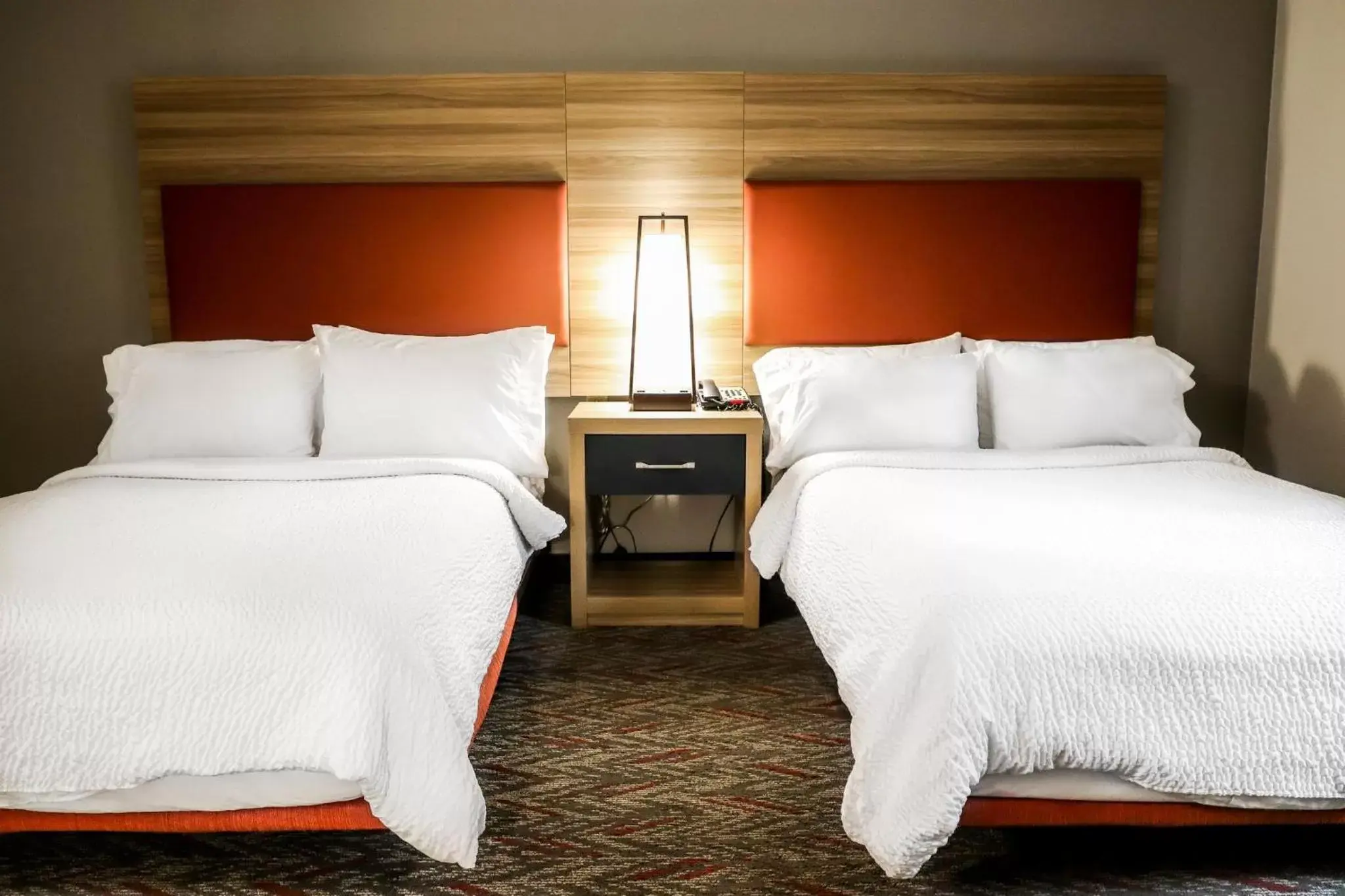 Photo of the whole room, Bed in Candlewood Suites Richmond Airport, an IHG Hotel