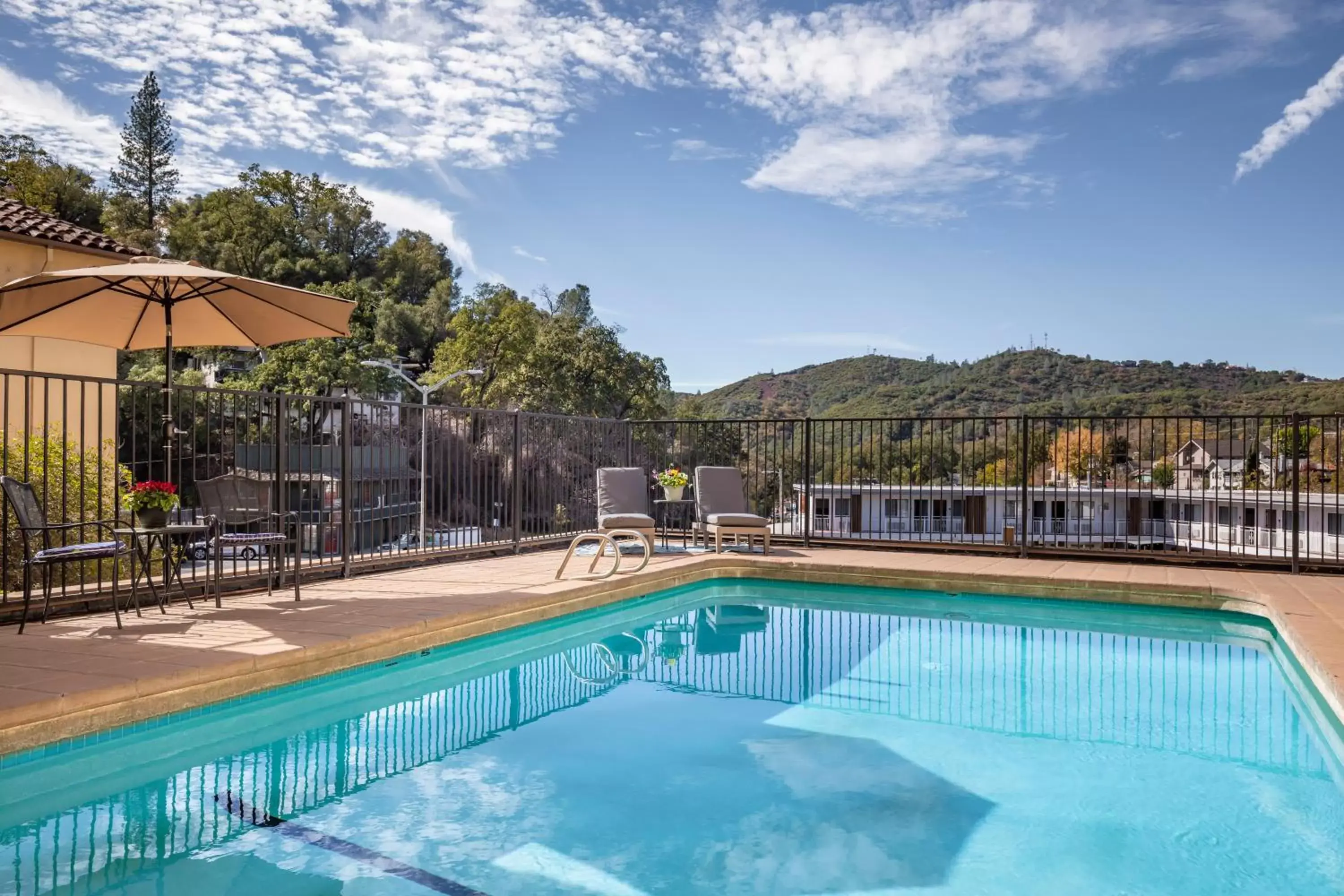 Pool view, Swimming Pool in Historic Sonora Inn
