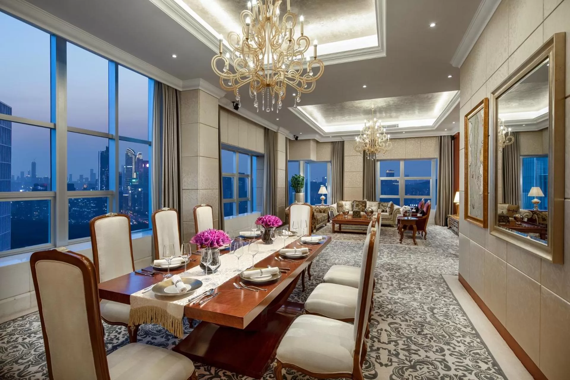 Restaurant/places to eat in Crowne Plaza Shenzhen Futian, Near to Shenzhen Convention&Exhibition Centre, Shenzhen Stock Exchange and Shenzhen Civic Center, Outdoor Heated Pool