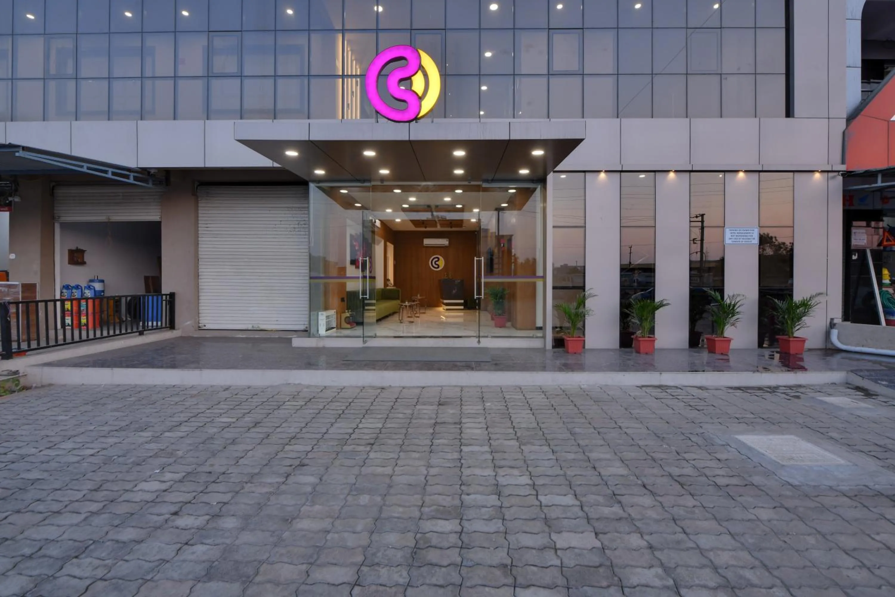 Click Hotel Tulsi Jamnagar 7 mins from Reliance Industrial Township