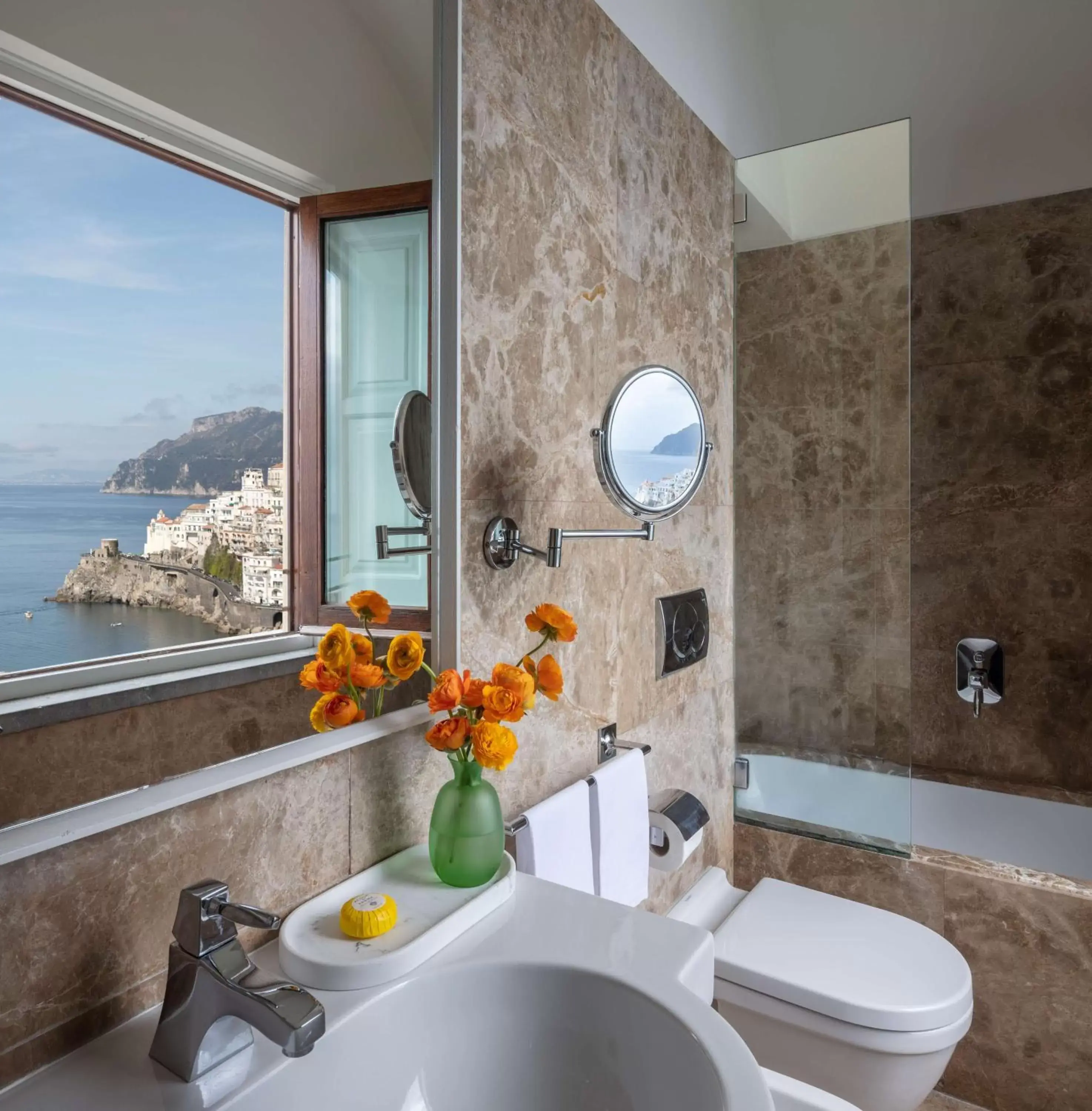 Bathroom in Anantara Convento di Amalfi Grand Hotel