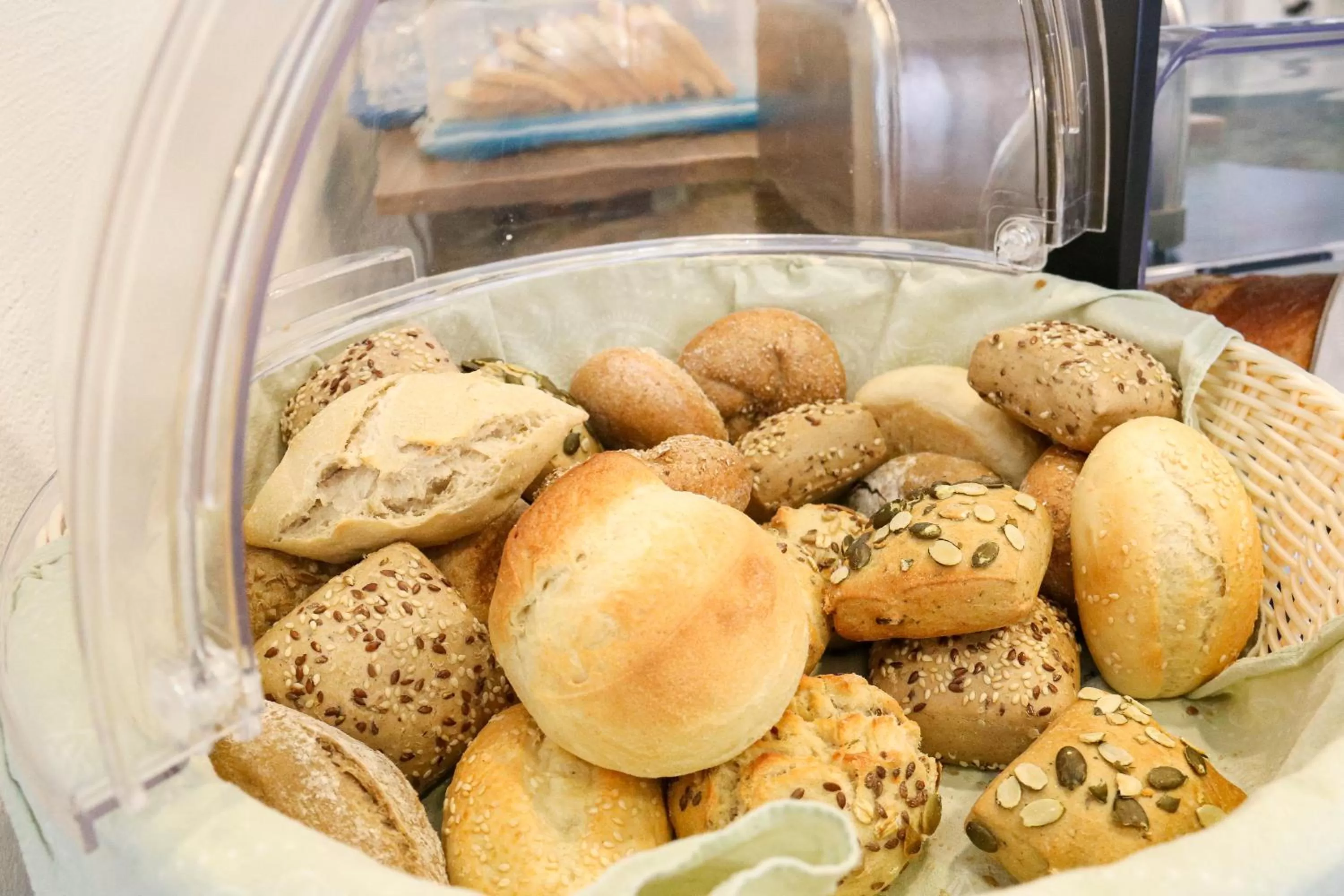 Breakfast in b&b River Inn