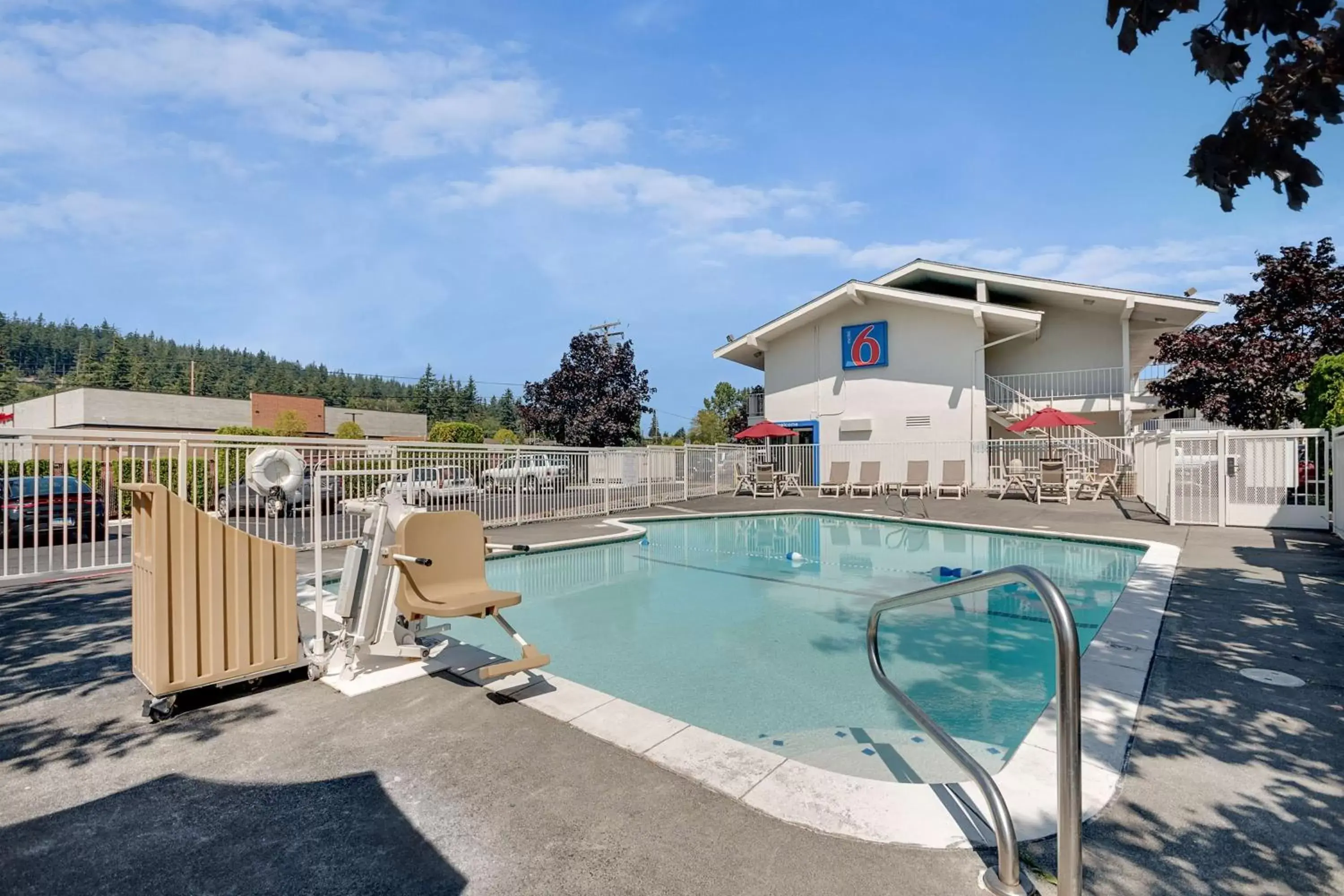 Day, Swimming Pool in Motel 6-Bellingham, WA