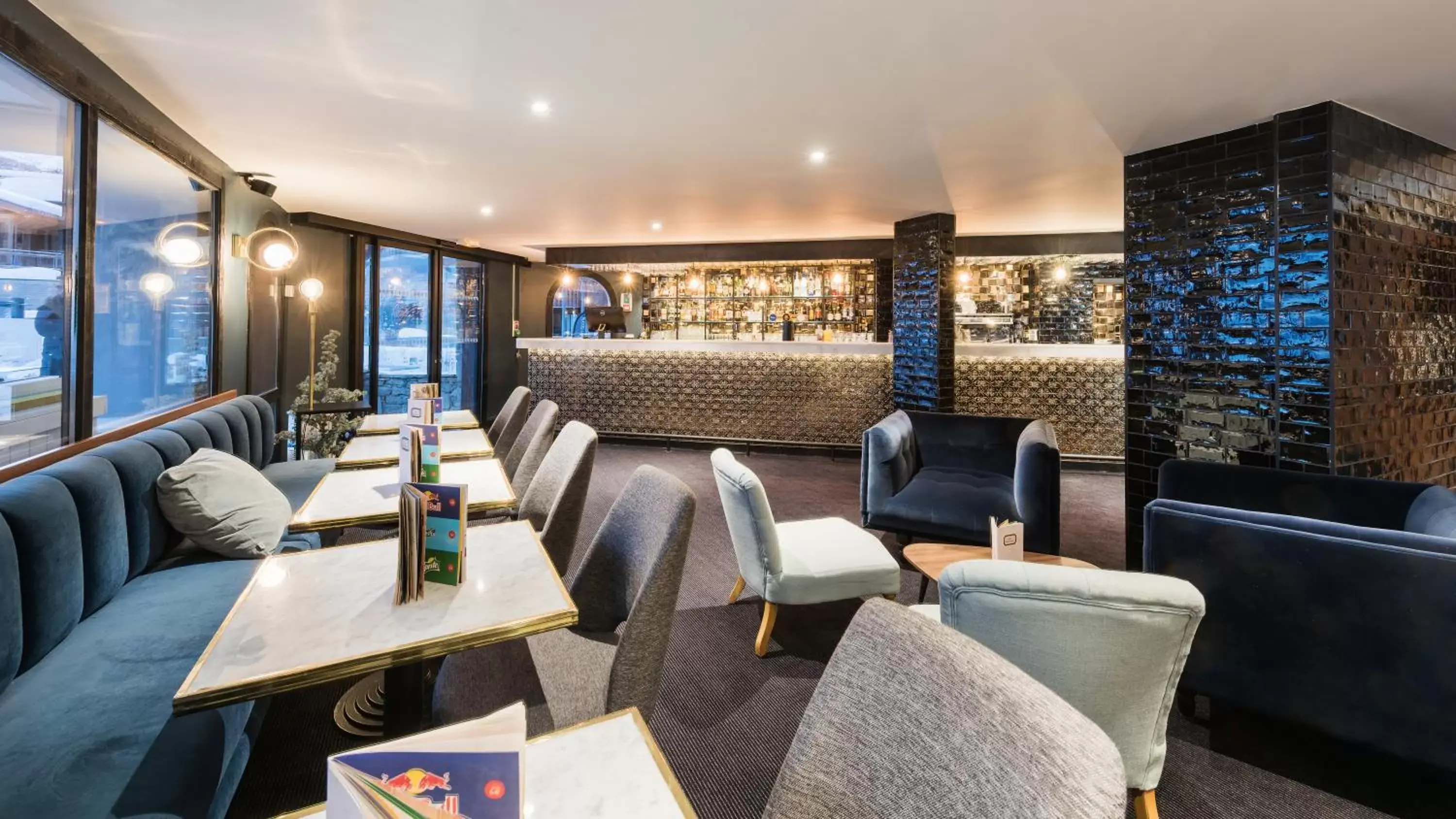 Restaurant/places to eat, Lounge/Bar in Fahrenheit Seven Courchevel