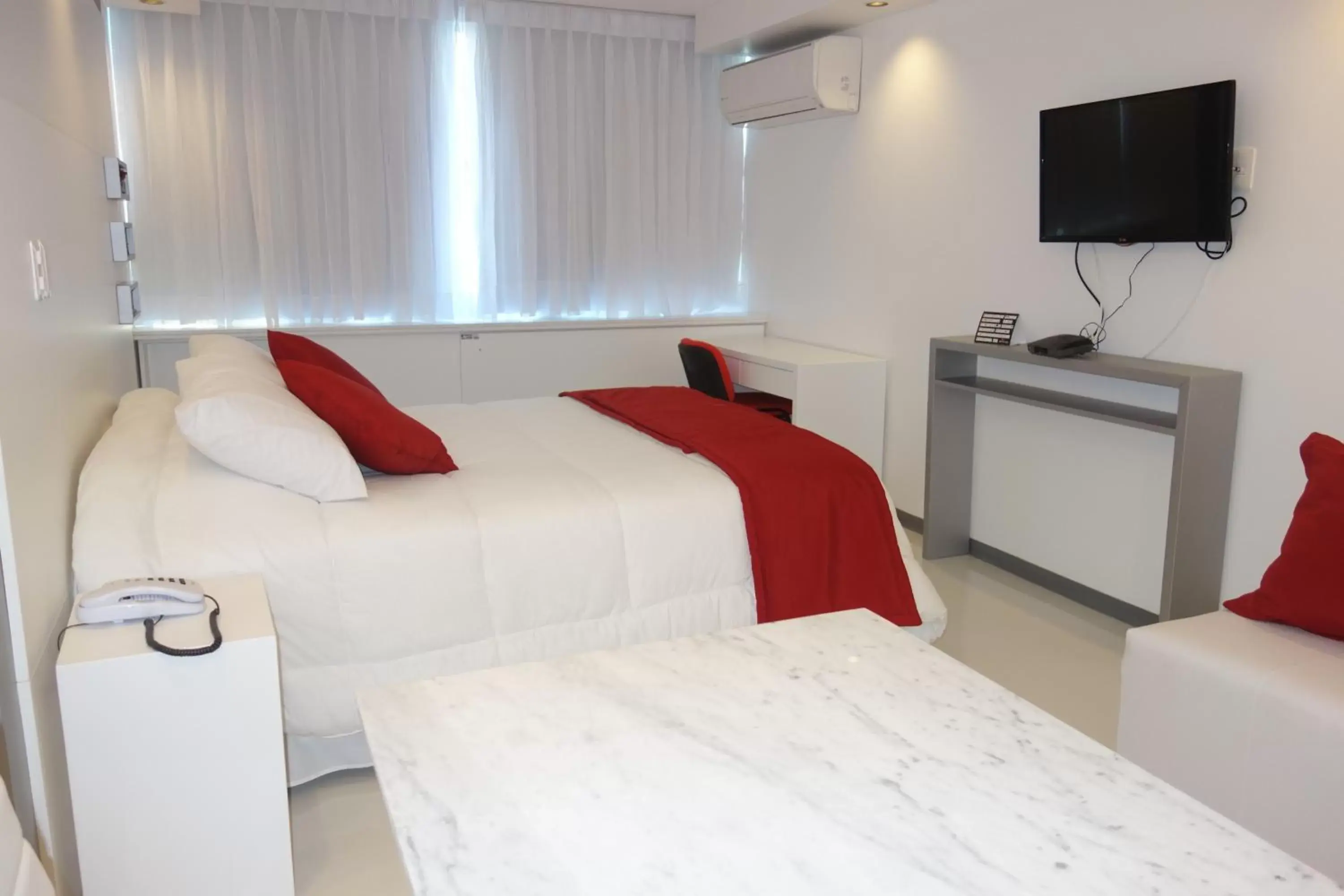 Bed in Hotel Gema Luxury Suites