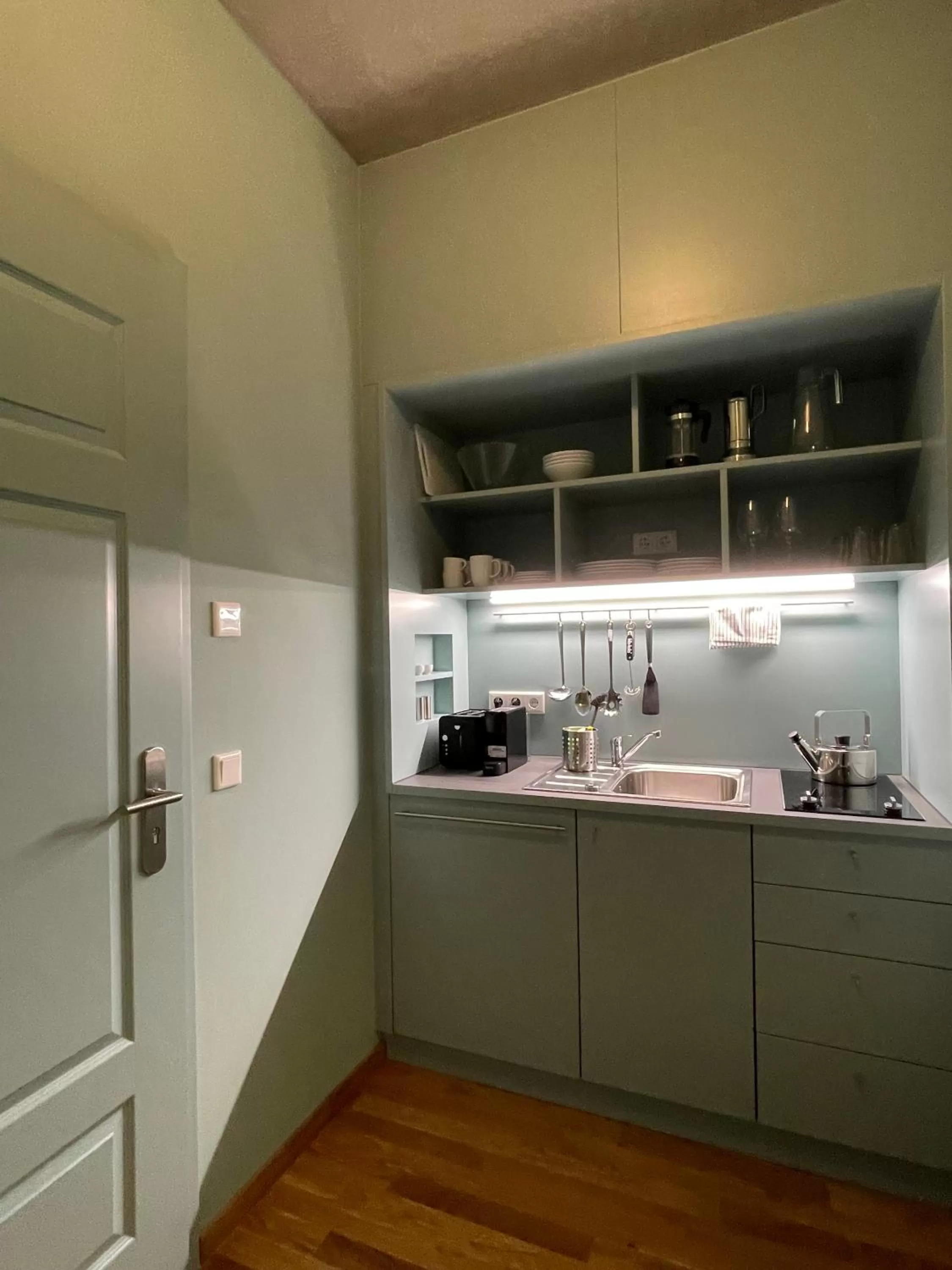 Kitchen or kitchenette in Gästehaus Phantasie