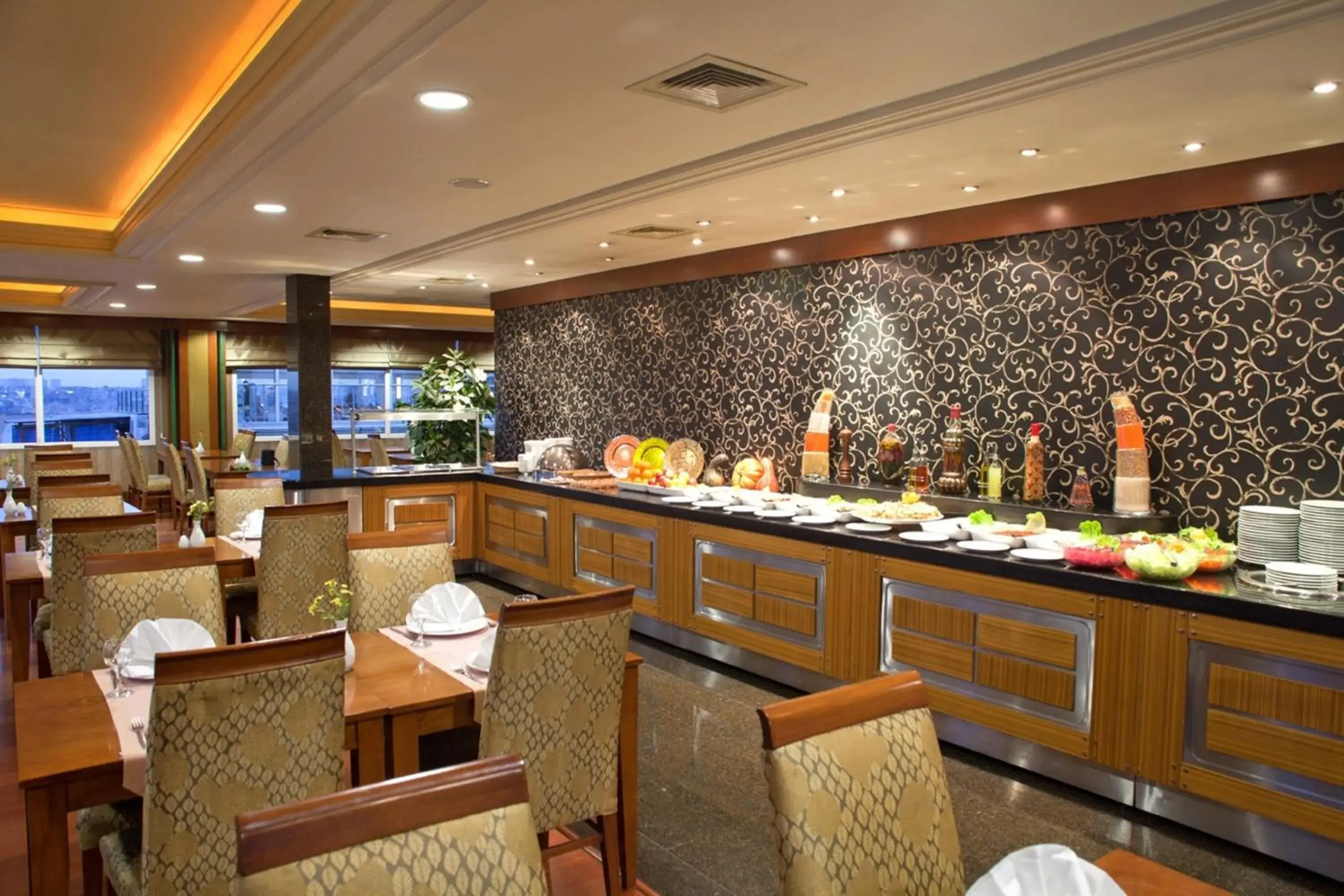Buffet breakfast, Restaurant/Places to Eat in Oran Hotel