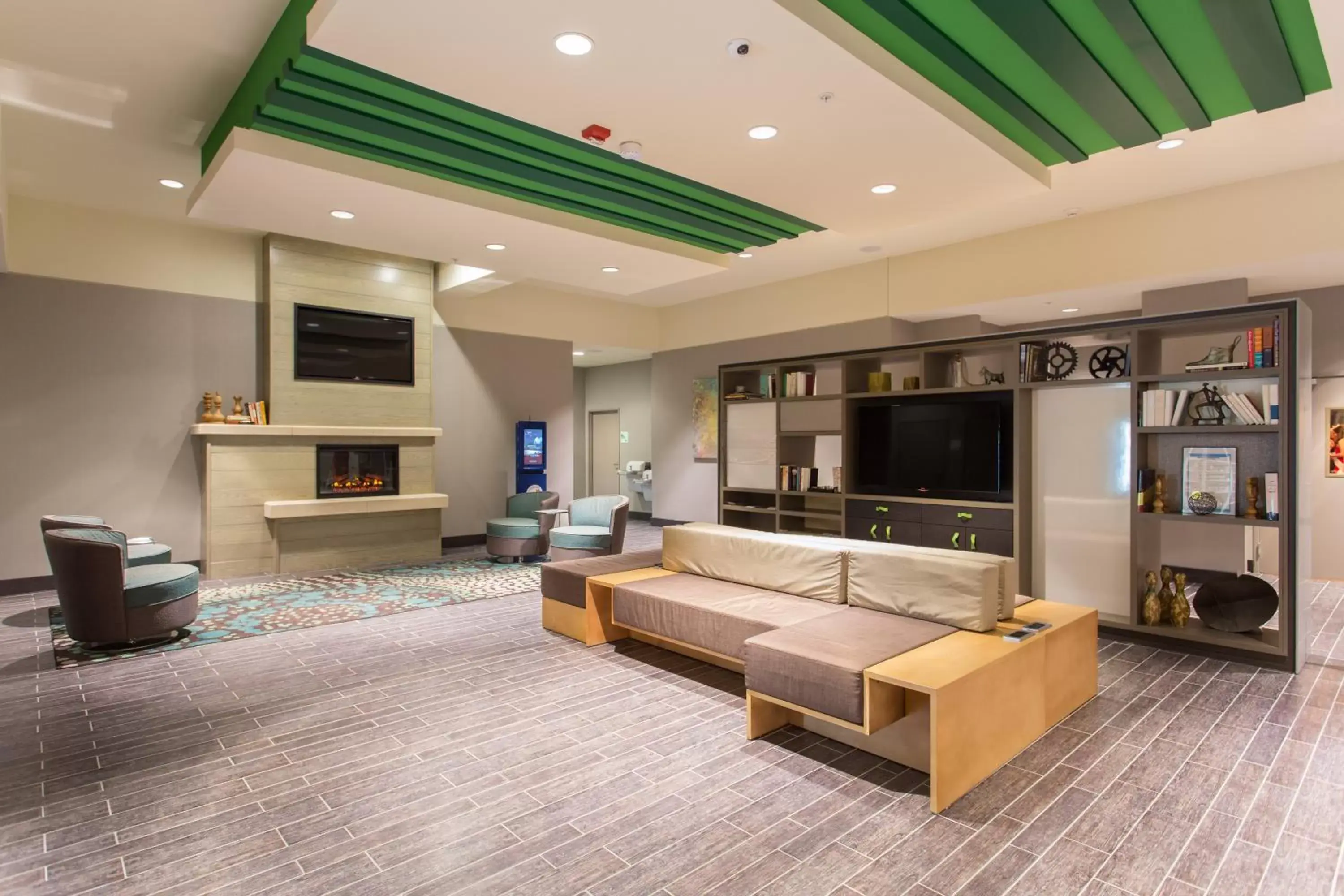 Lobby or reception, Seating Area in Holiday Inn Texarkana Arkansas Convention Center, an IHG Hotel