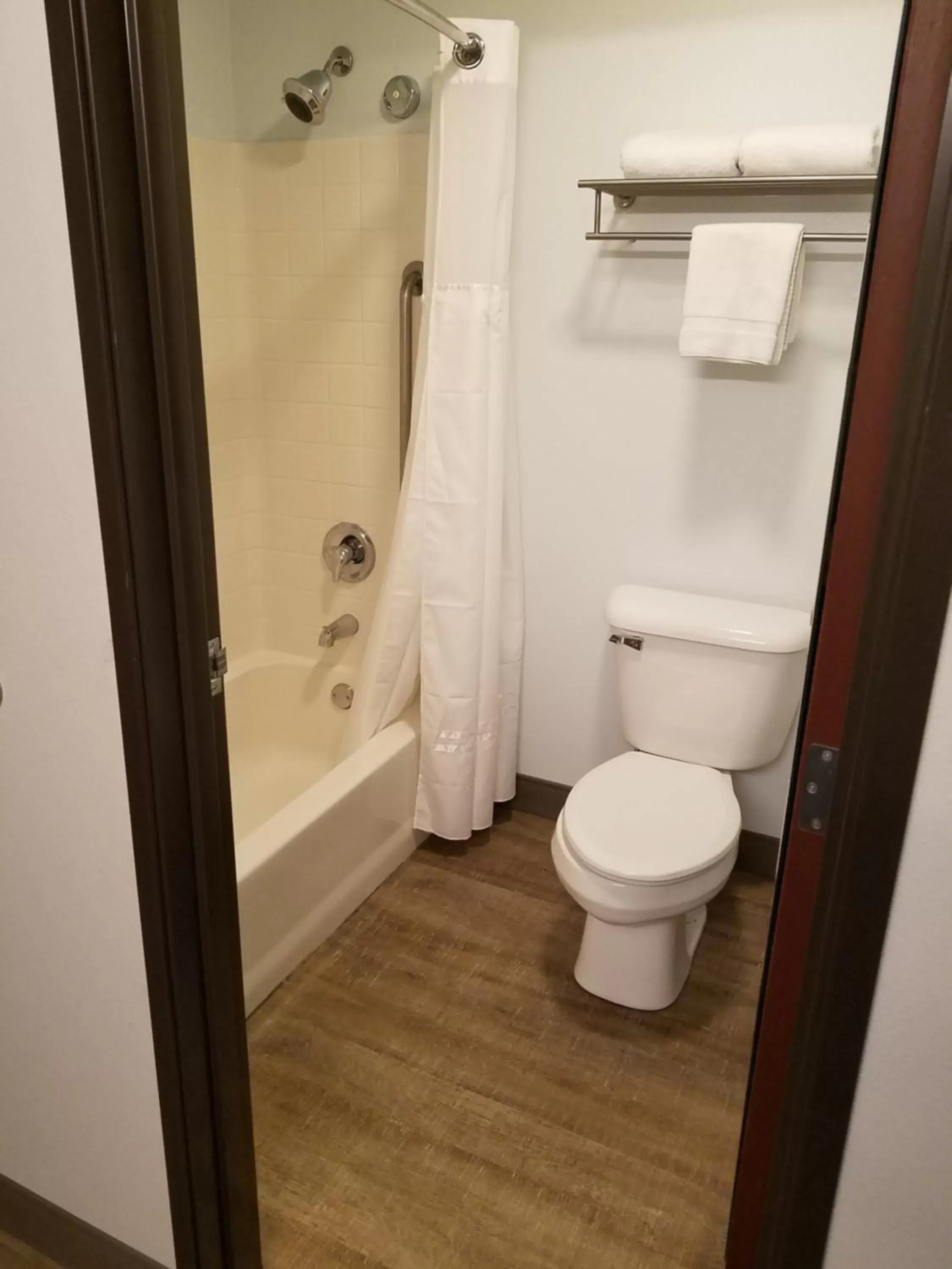 Bathroom in Best Western Sandy Inn