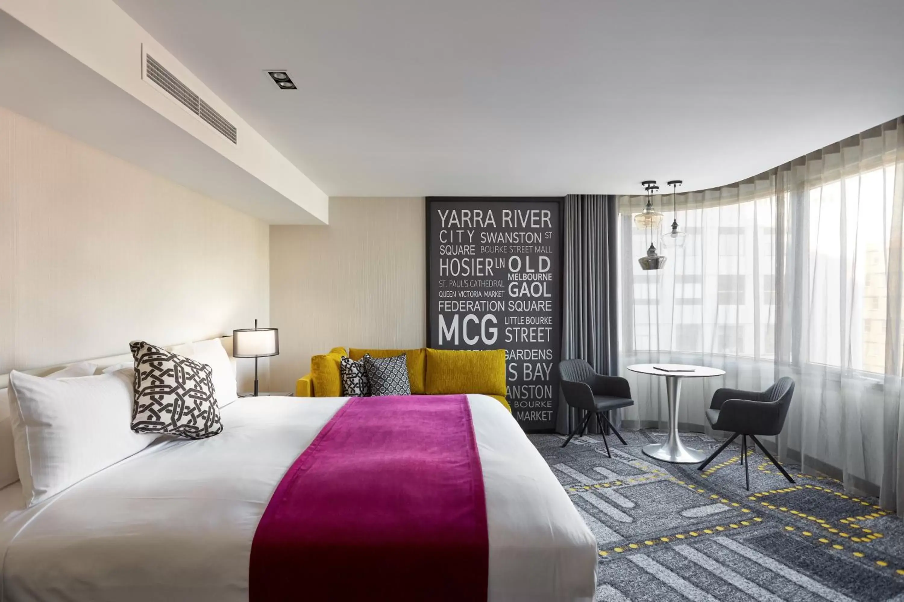 Deluxe King Room in Pullman Melbourne on Swanston