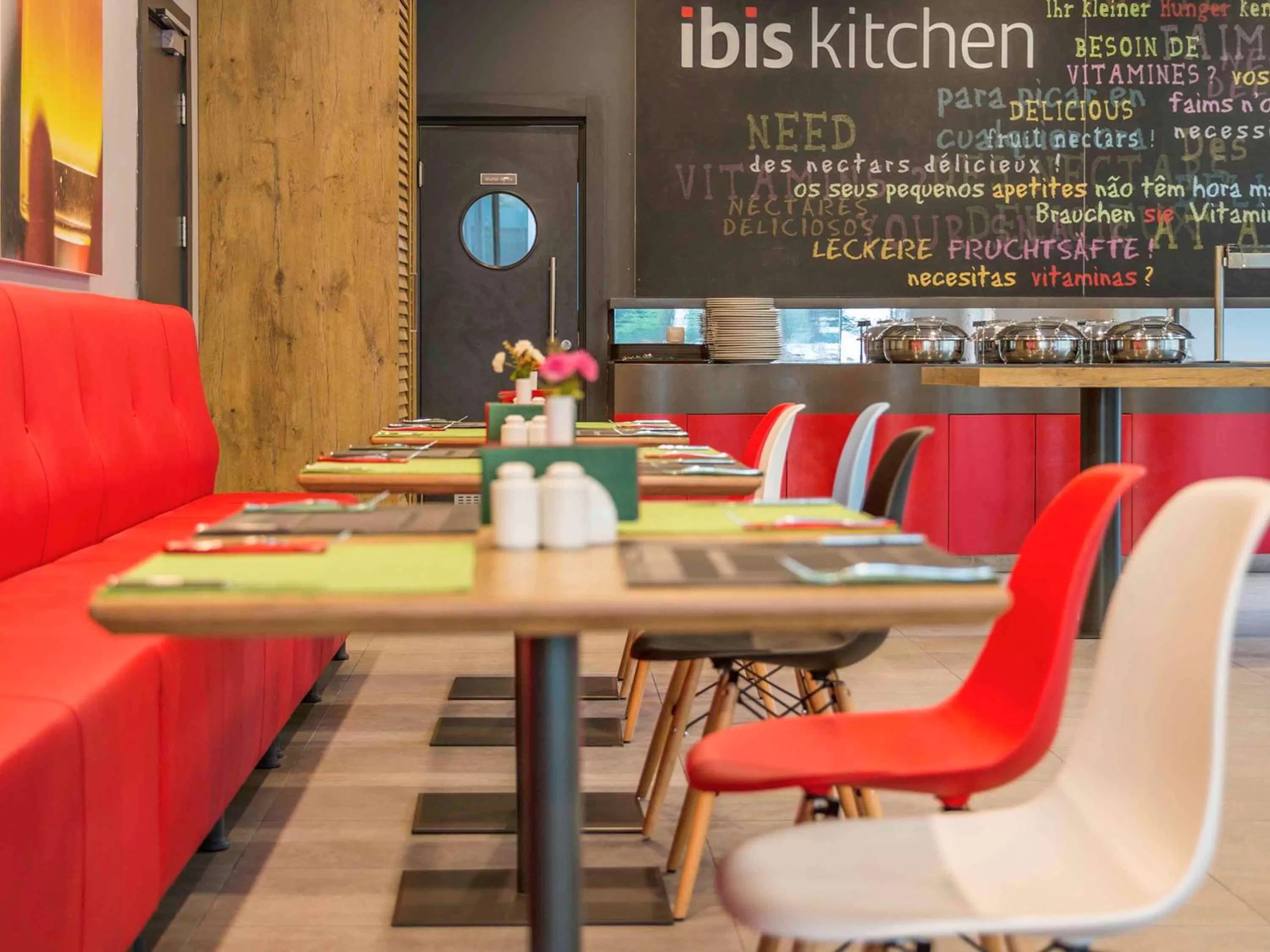 Restaurant/places to eat in Ibis Istanbul West