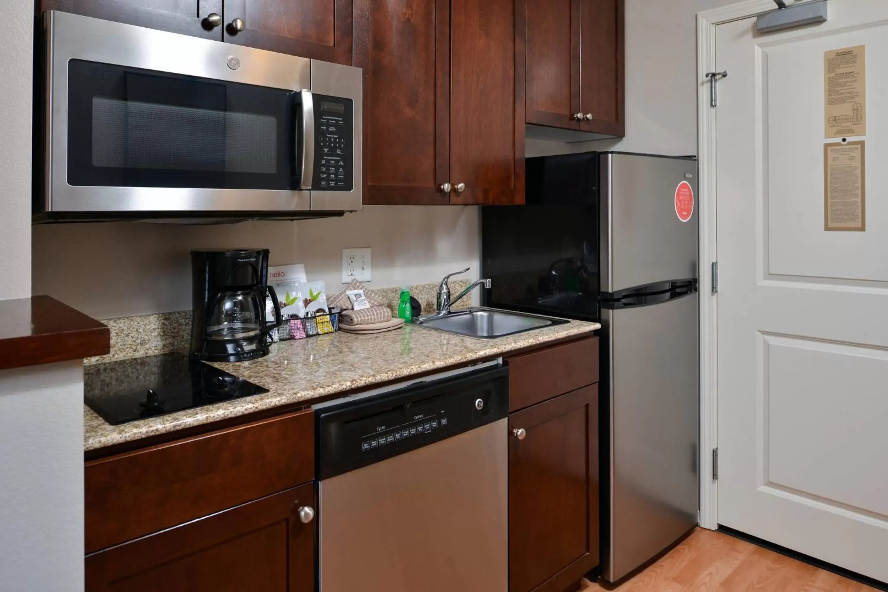 Kitchen or kitchenette, Kitchen/Kitchenette in TownePlace Suites by Marriott Boise Downtown/University