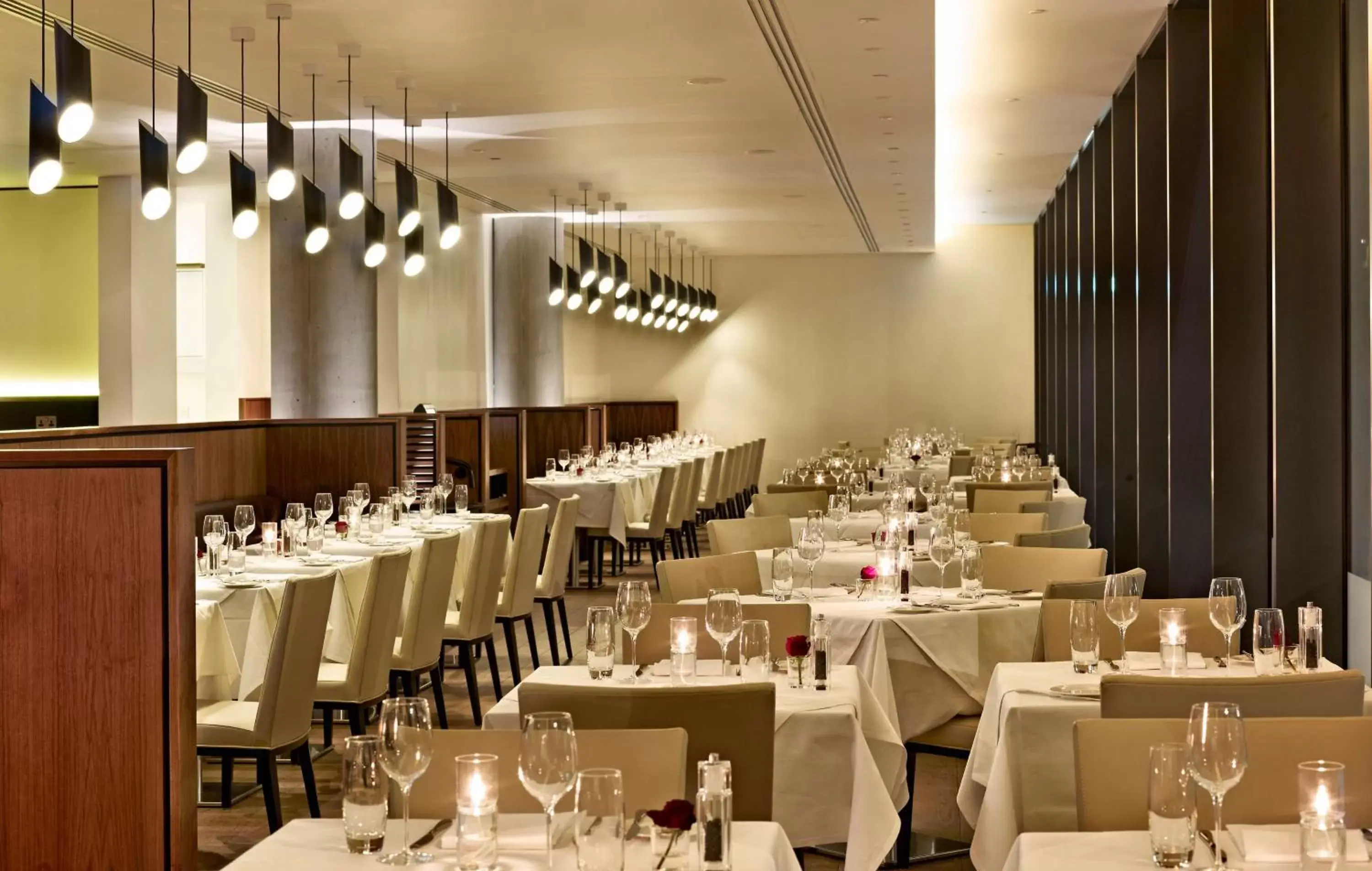 Restaurant/Places to Eat in DoubleTree by Hilton Hotel London - Tower of London