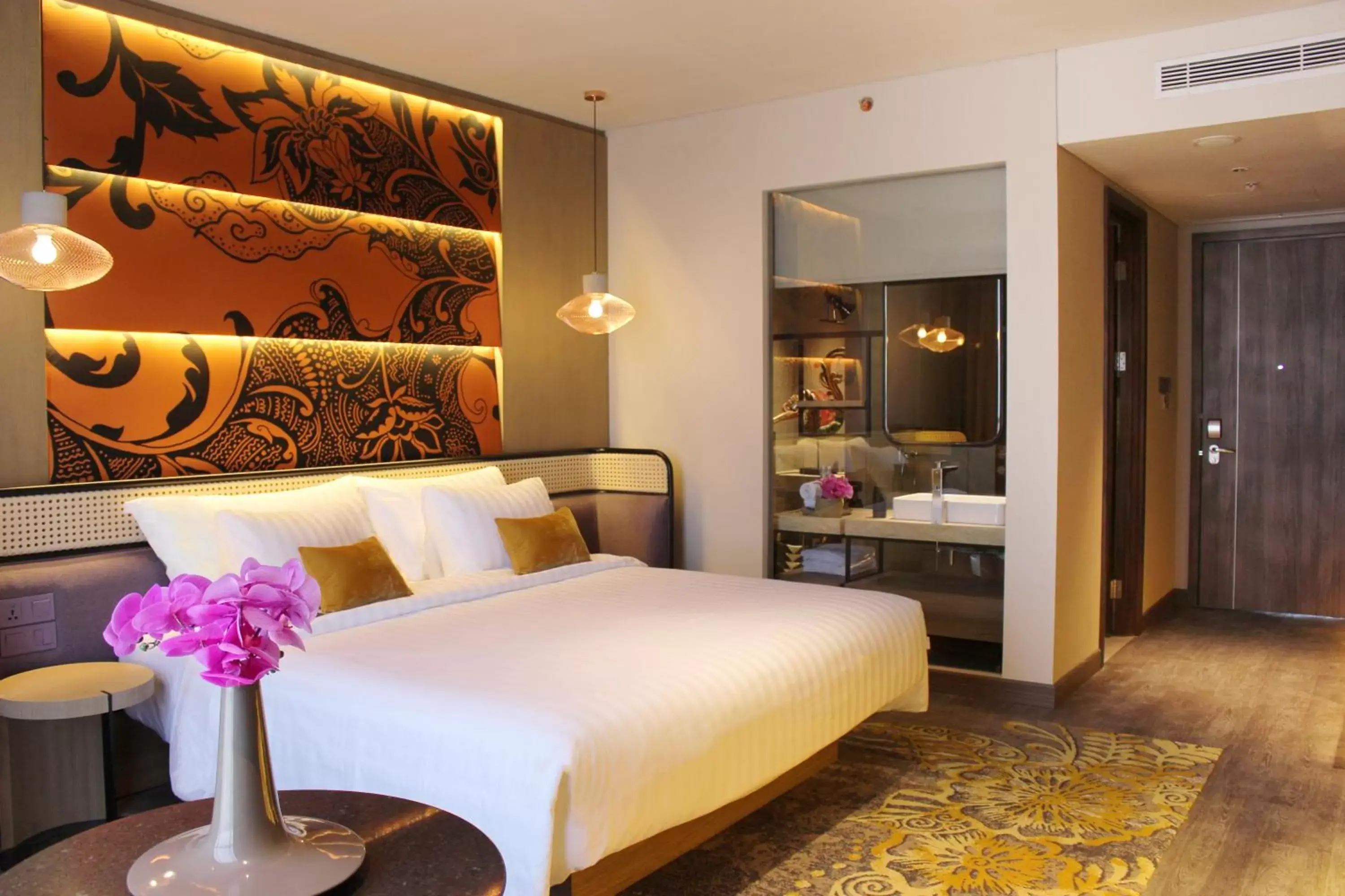 Bed in Grand Mercure Malang