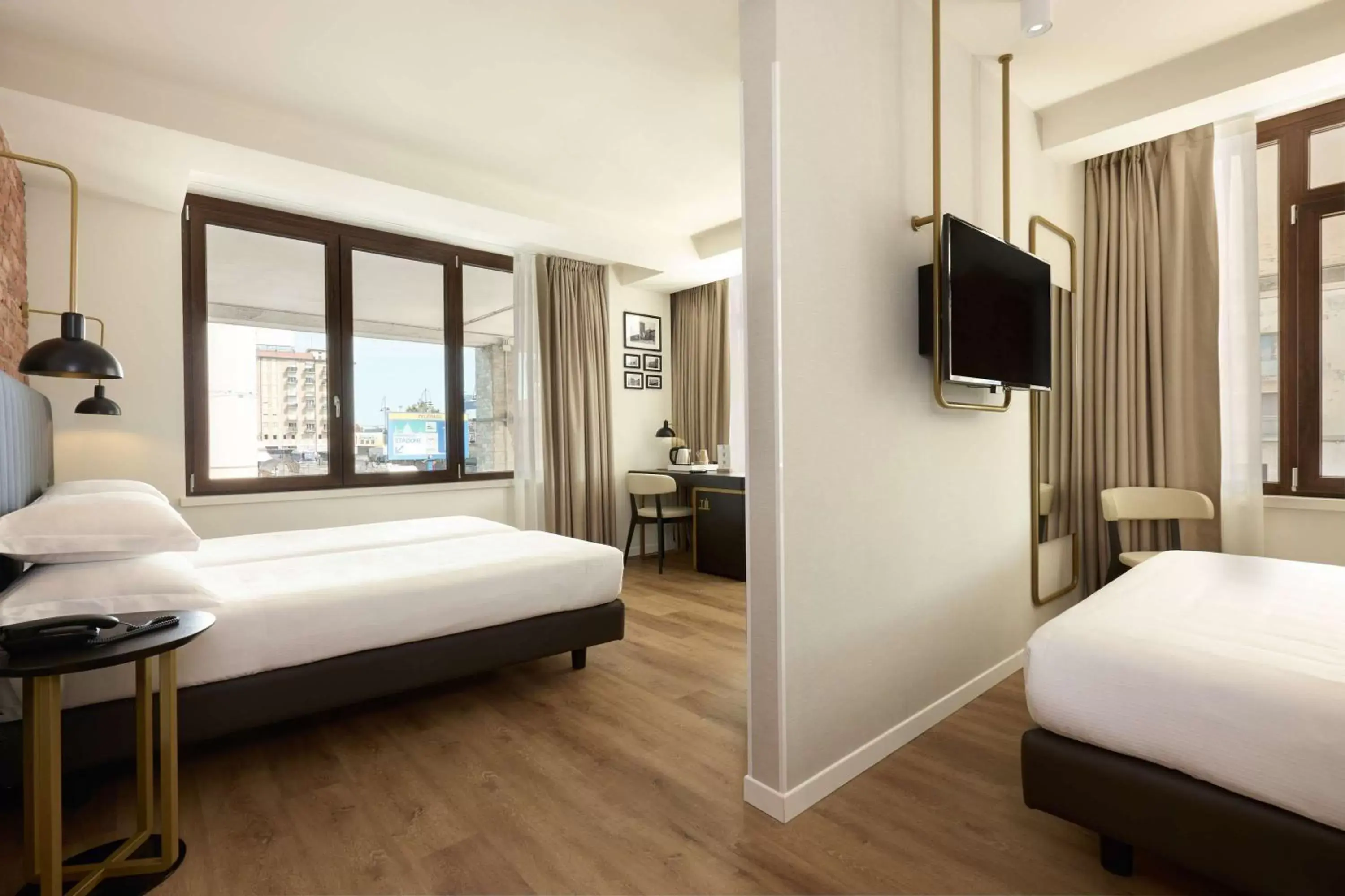 Bedroom, Bed in Best Western Hotel Tritone