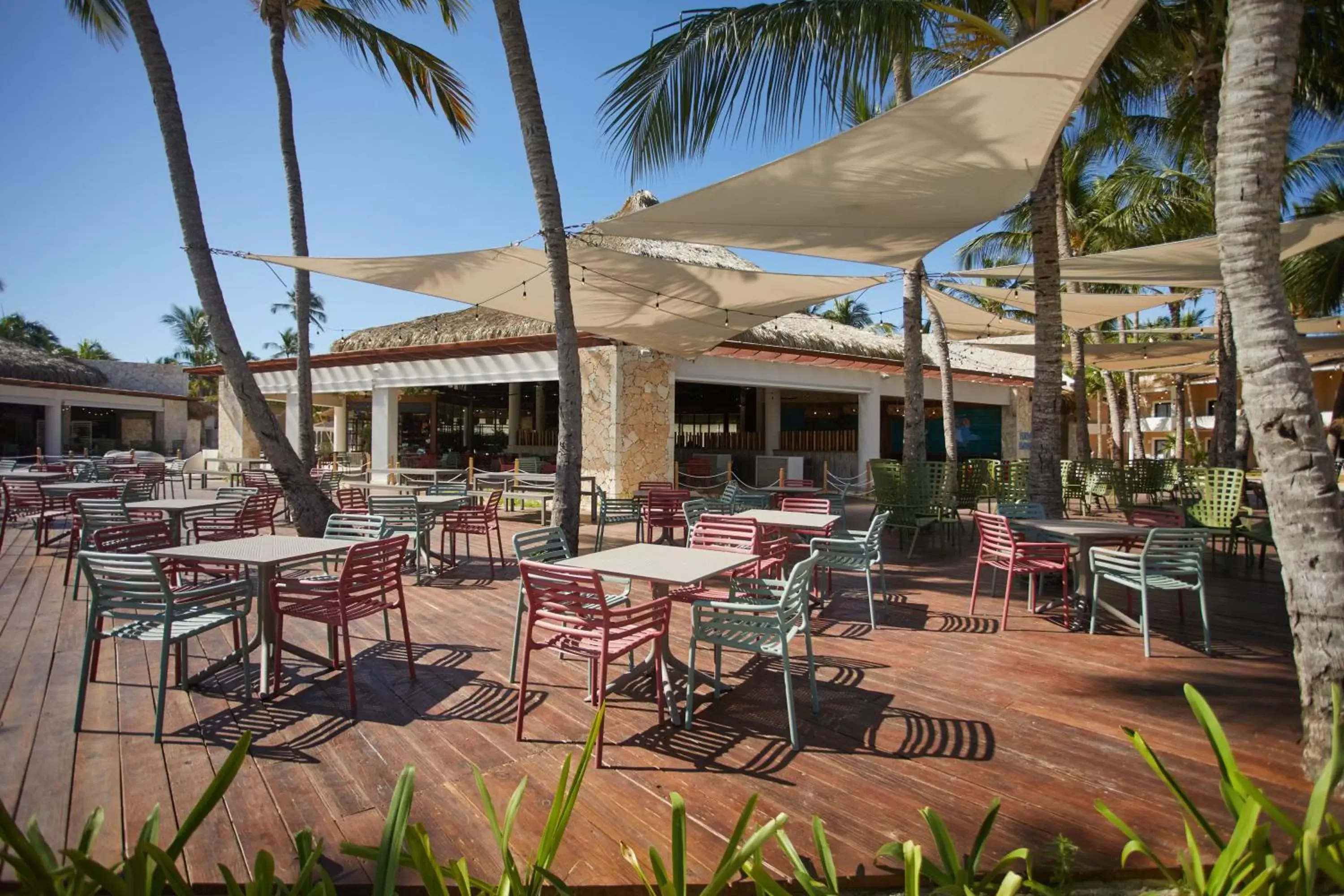 Patio, Restaurant/Places to Eat in Bahia Principe Grand Bavaro - All Inclusive