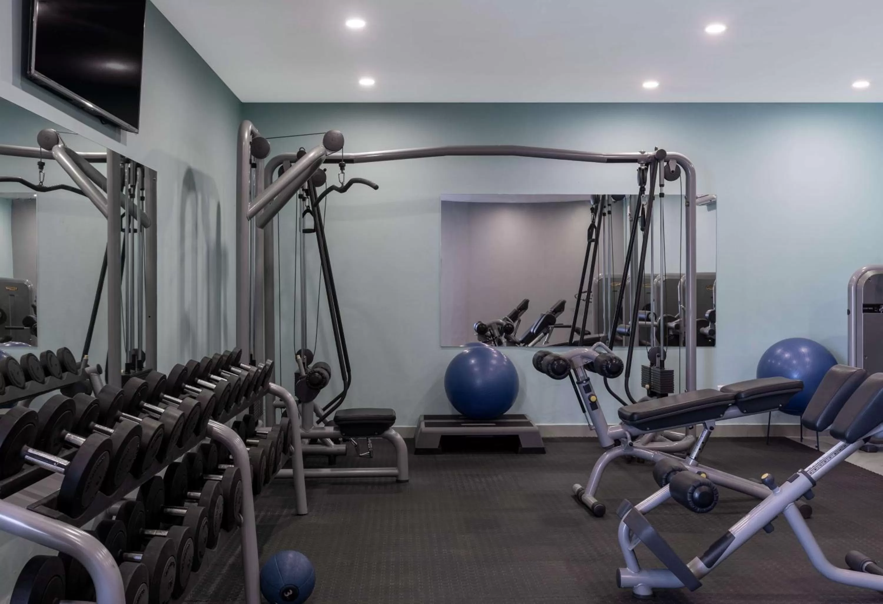 Fitness centre/facilities in Radisson Blu Hotel Lusaka