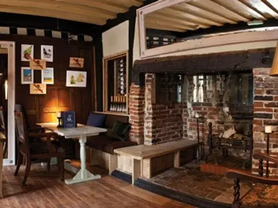 Restaurant/places to eat in The Cross Keys Restaurant/places to eat in The Cross Keys