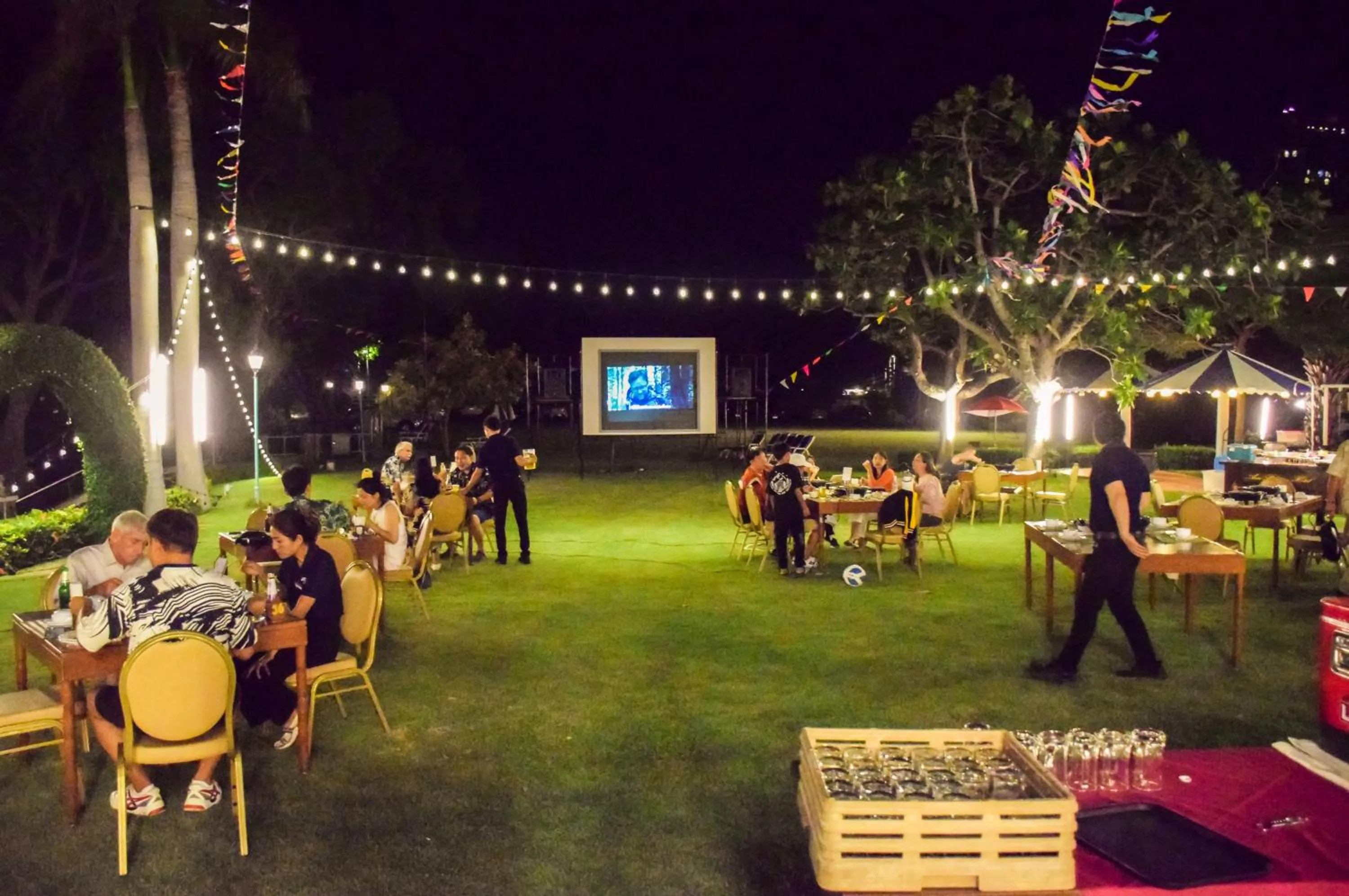 Restaurant/places to eat in Asia Pattaya Hotel