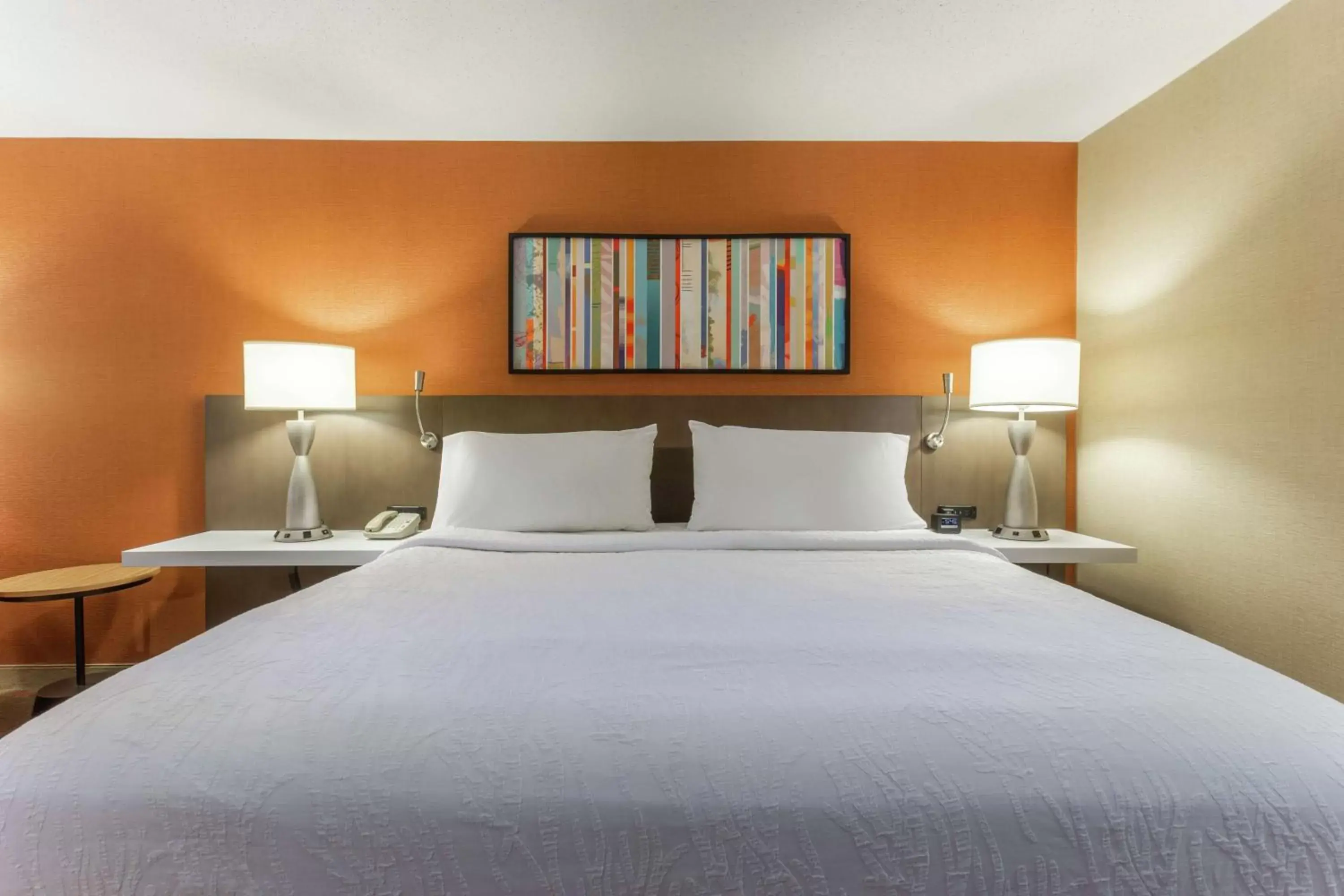 Bed in Hilton Garden Inn Chicago/Tinley Park