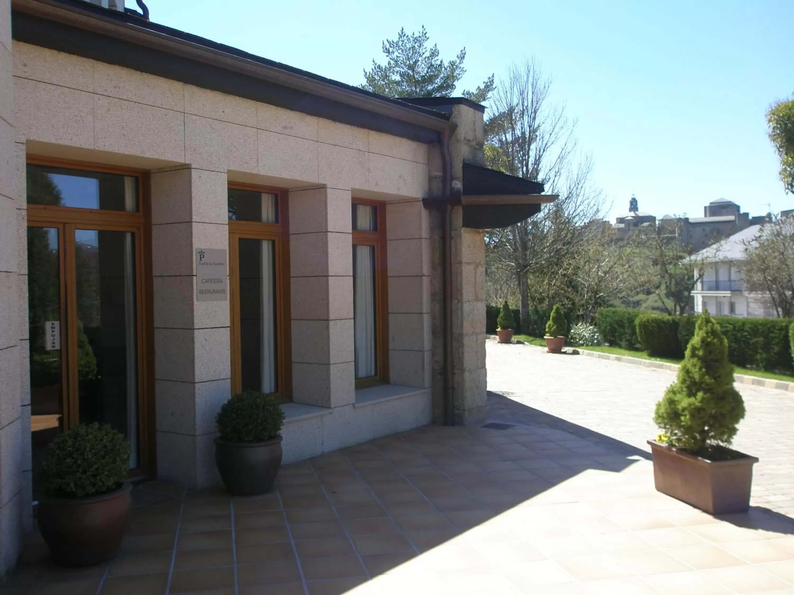 Facade/entrance, Property Building in Parador de Puebla de Sanabria