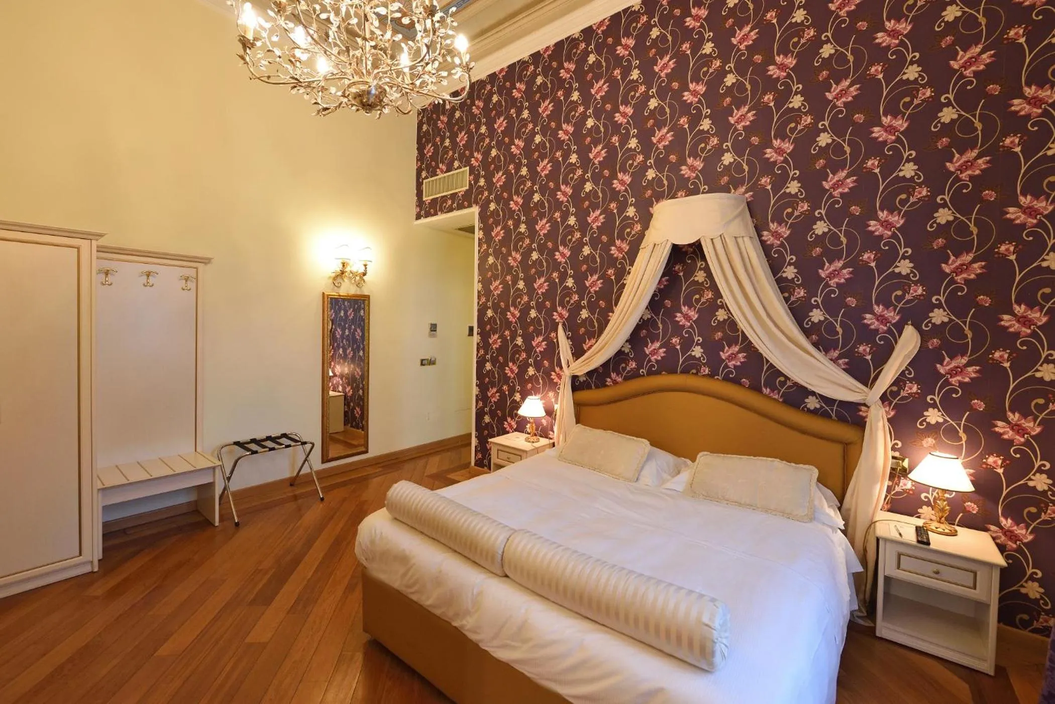 Bedroom, Bed in Relais La Corte di Cloris