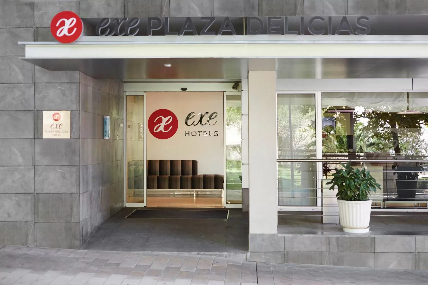 Facade/entrance in Exe Plaza Delicias