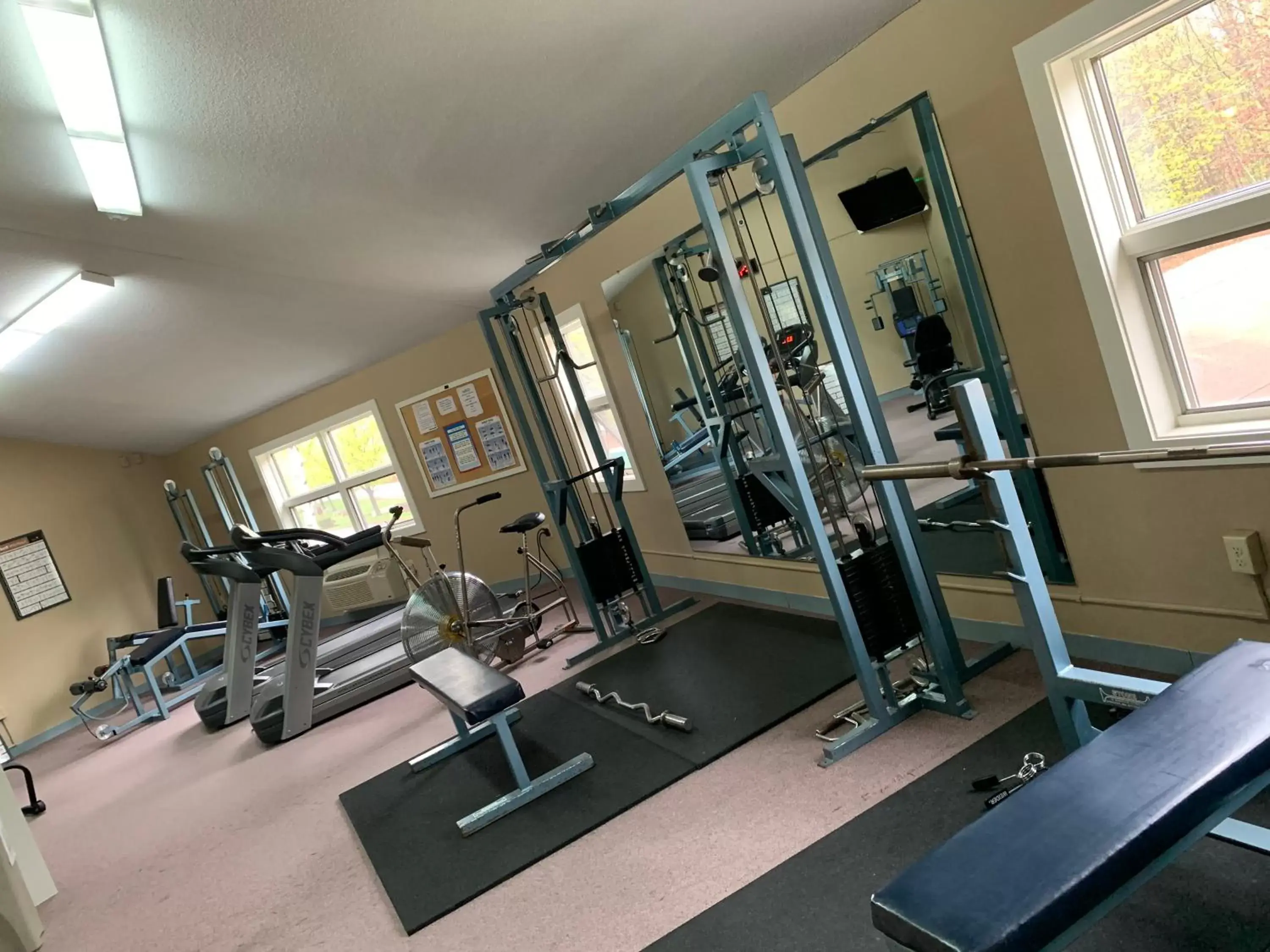 Fitness centre/facilities, Fitness Center/Facilities in Fireside Inn & Suites Gilford