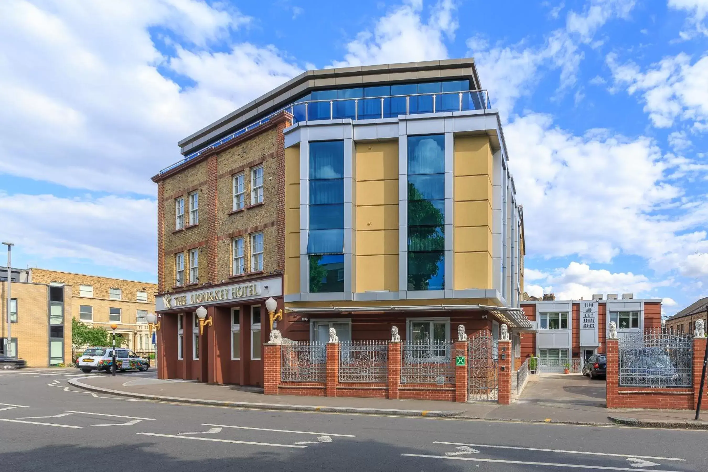Property building in The Lion & Key Hotel Property building in The Lion & Key Hotel