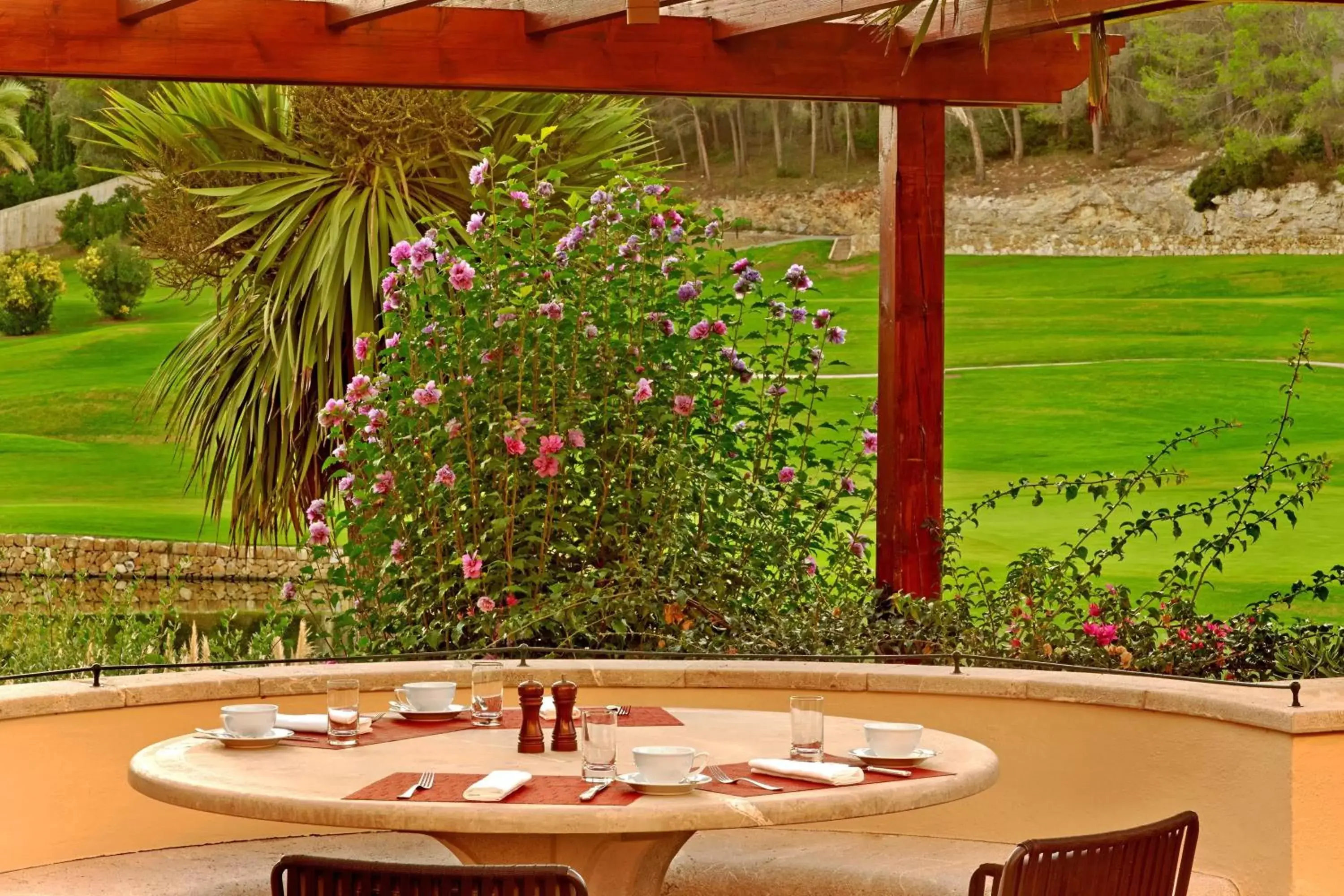 Restaurant/places to eat in Sheraton Mallorca Arabella Golf Hotel