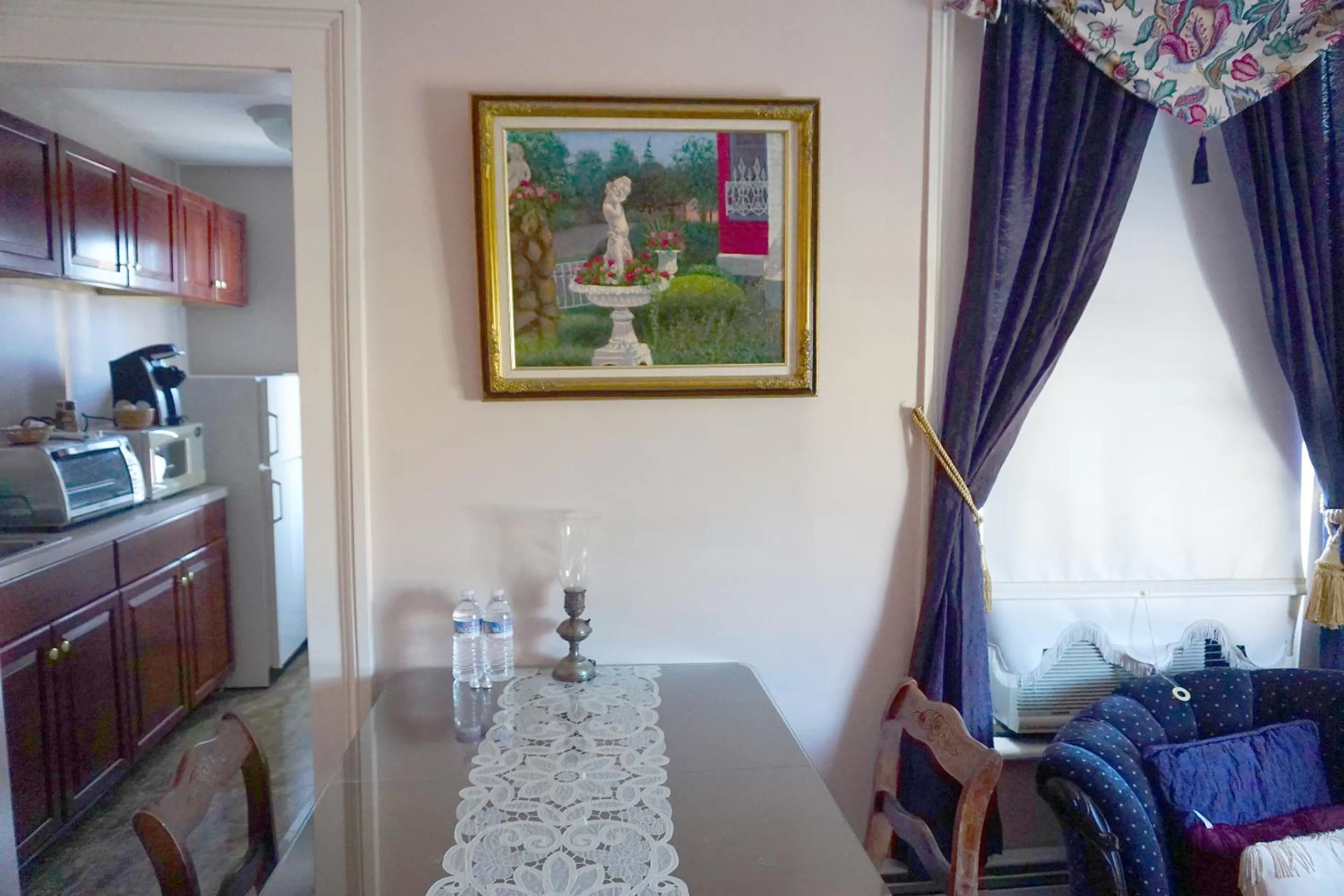 Dining area, Seating Area in Stay Saratoga