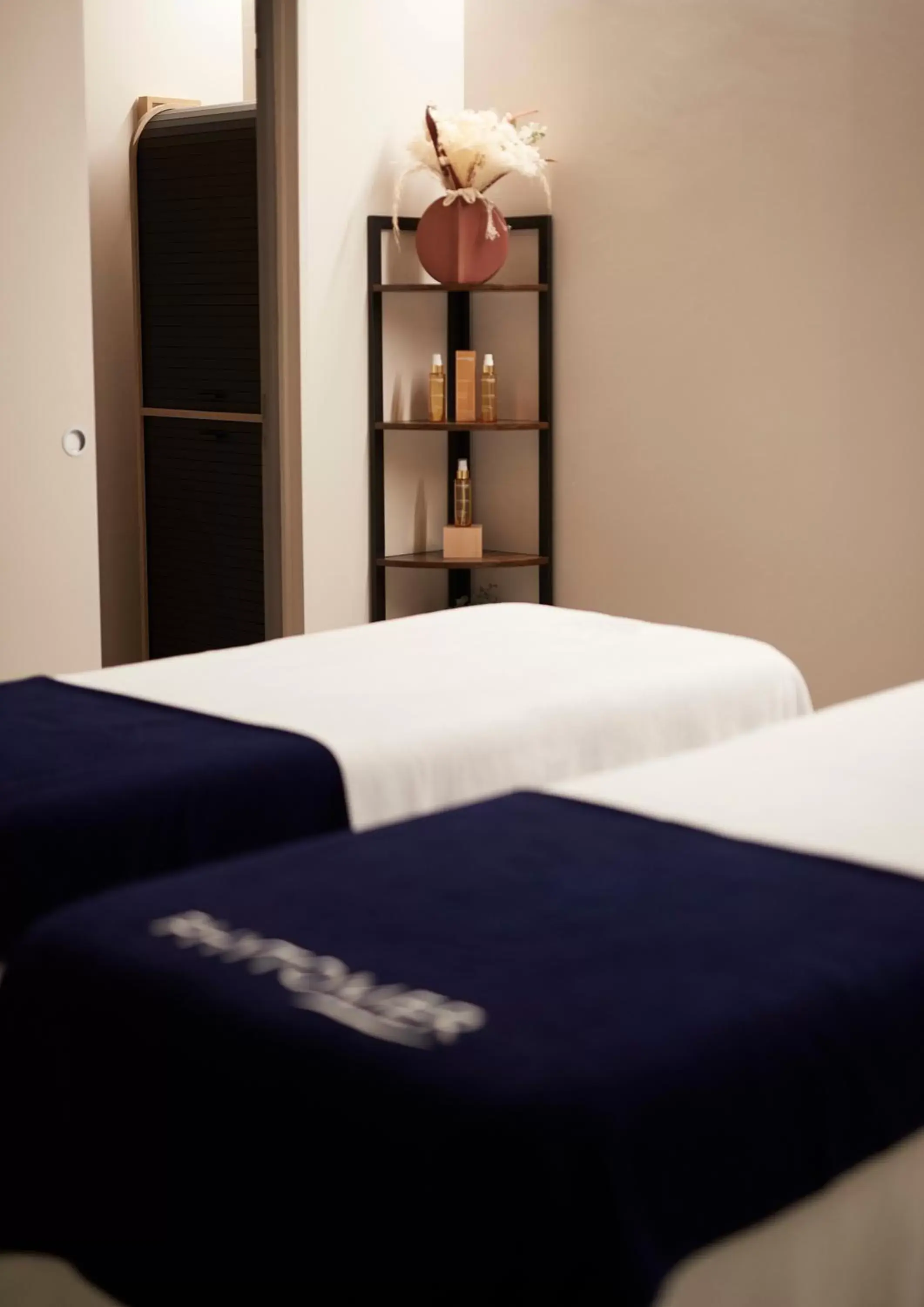 Spa and wellness centre/facilities, Bed in Hôtel De Brunville & Spa