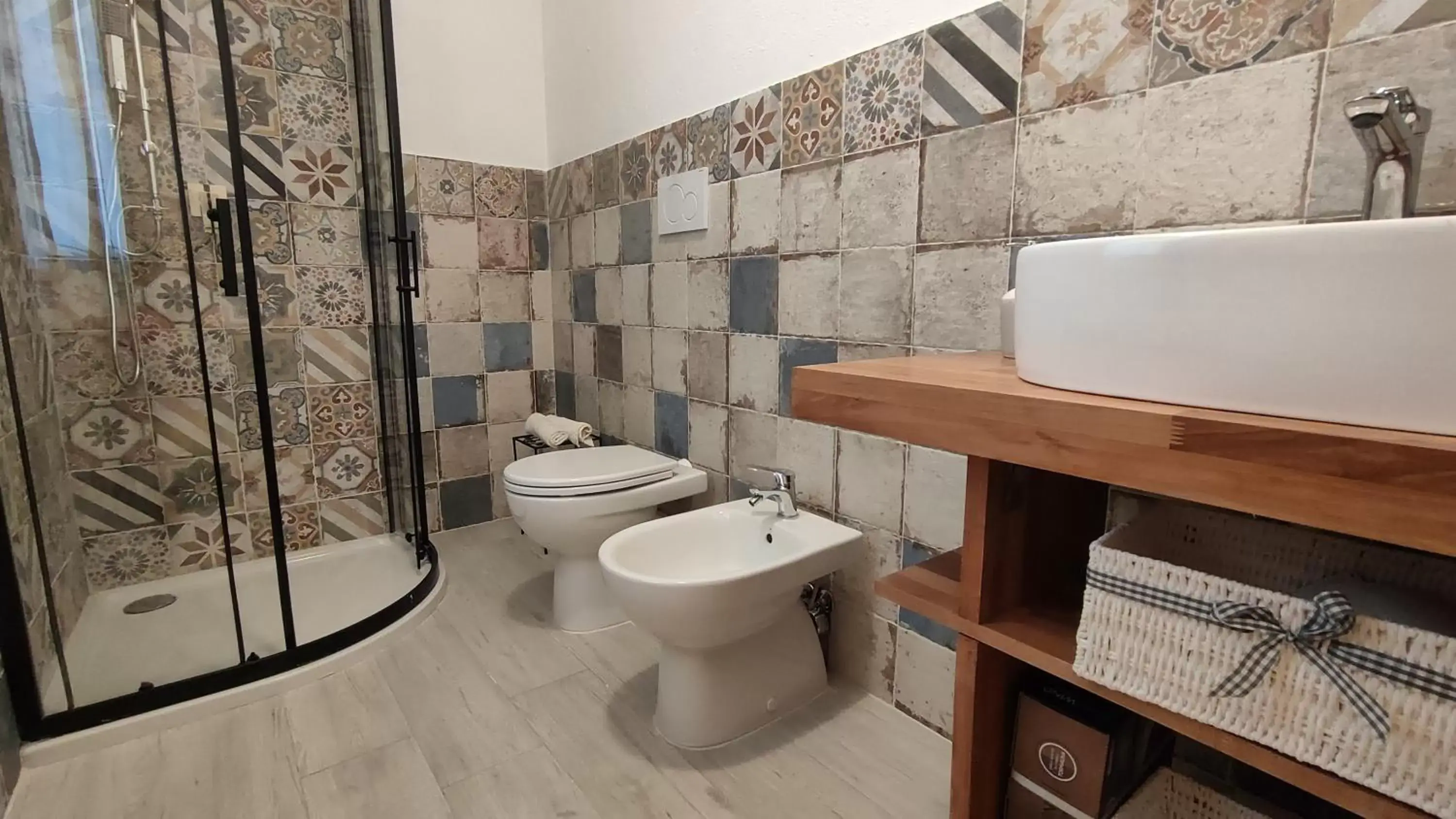 Shower, Bathroom in L'Ajaccio B&B