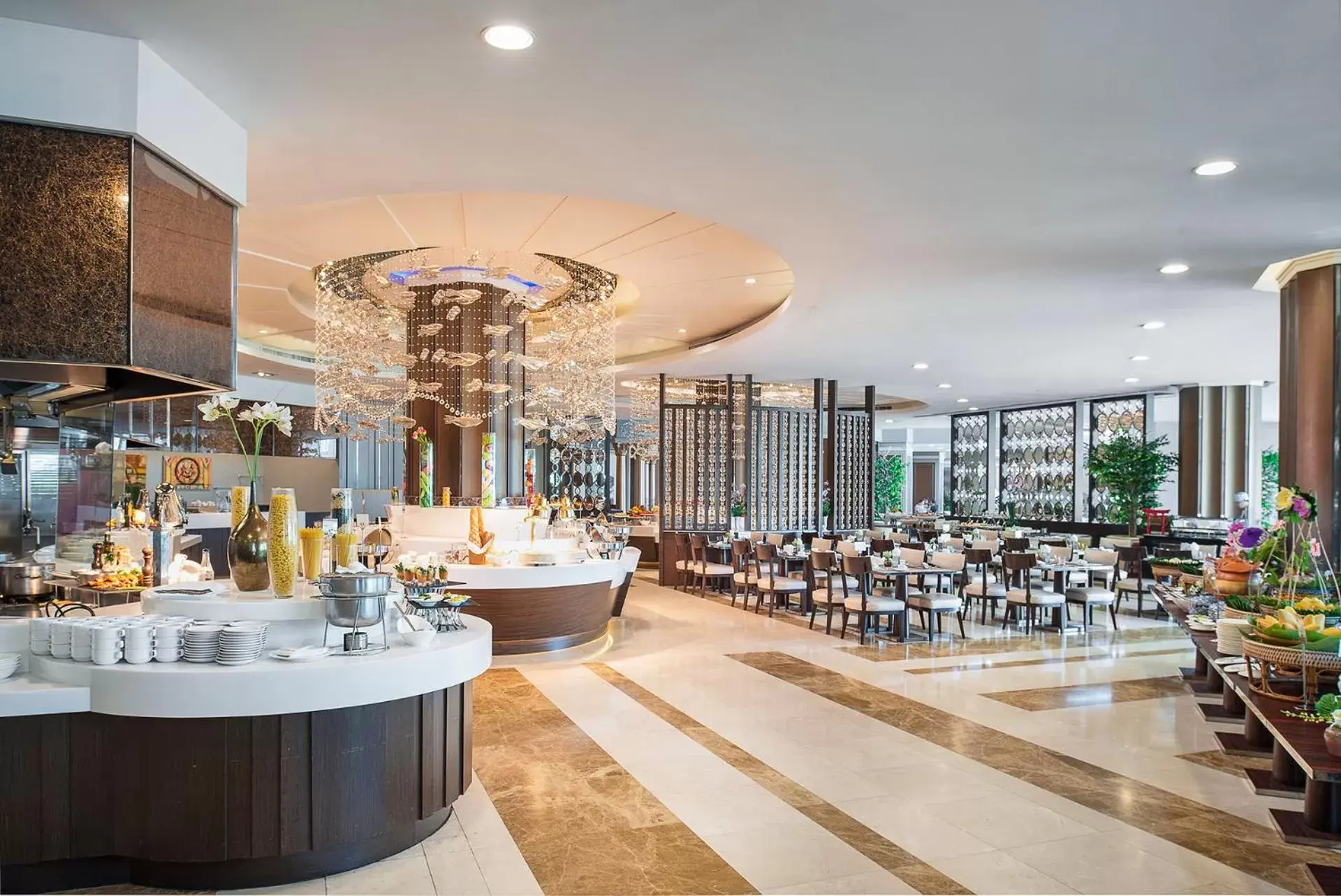 Restaurant/places to eat in The Berkeley Hotel Pratunam Restaurant/places to eat in The Berkeley Hotel Pratunam