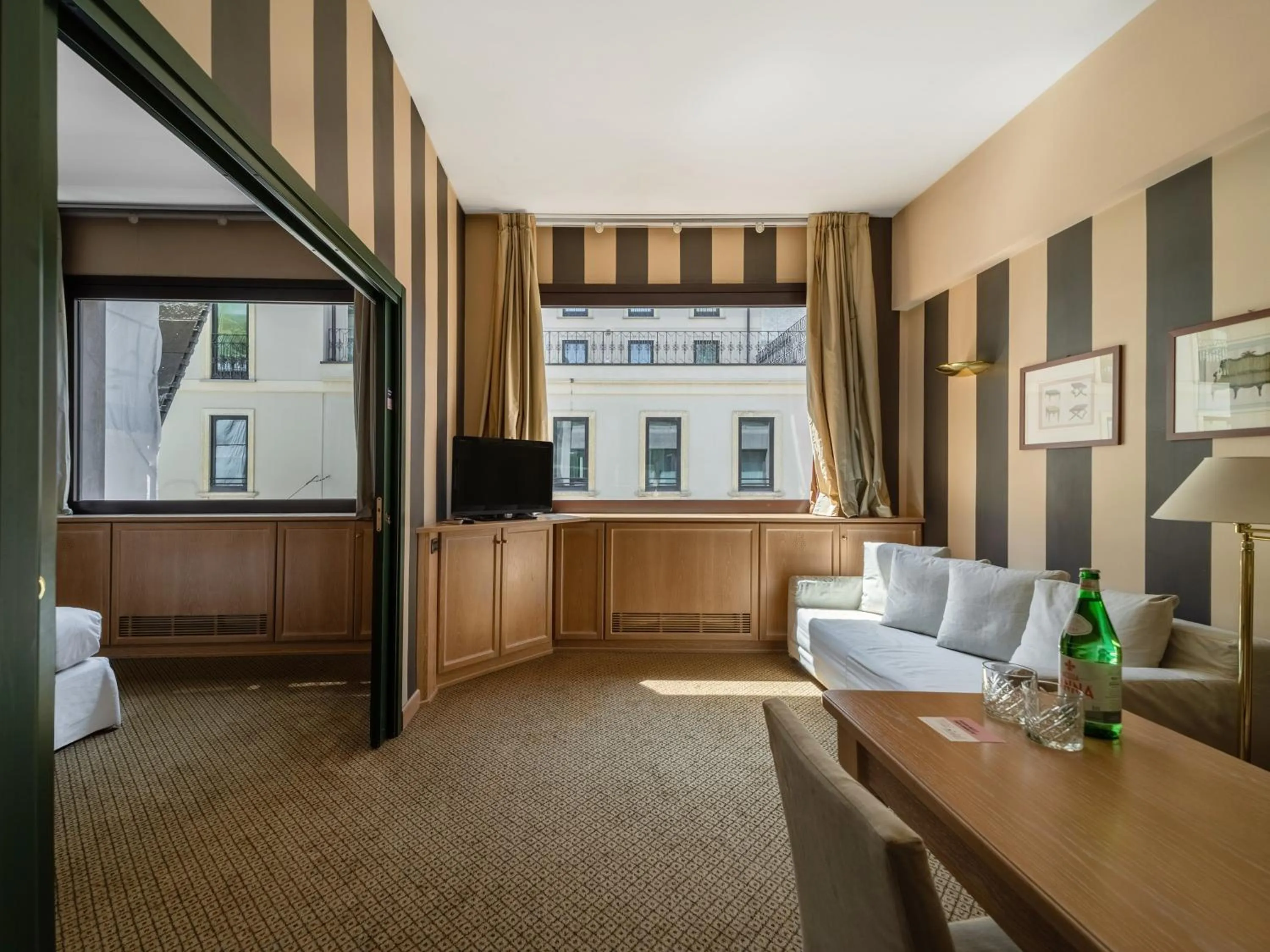 Living room in Numa Milan Camperio