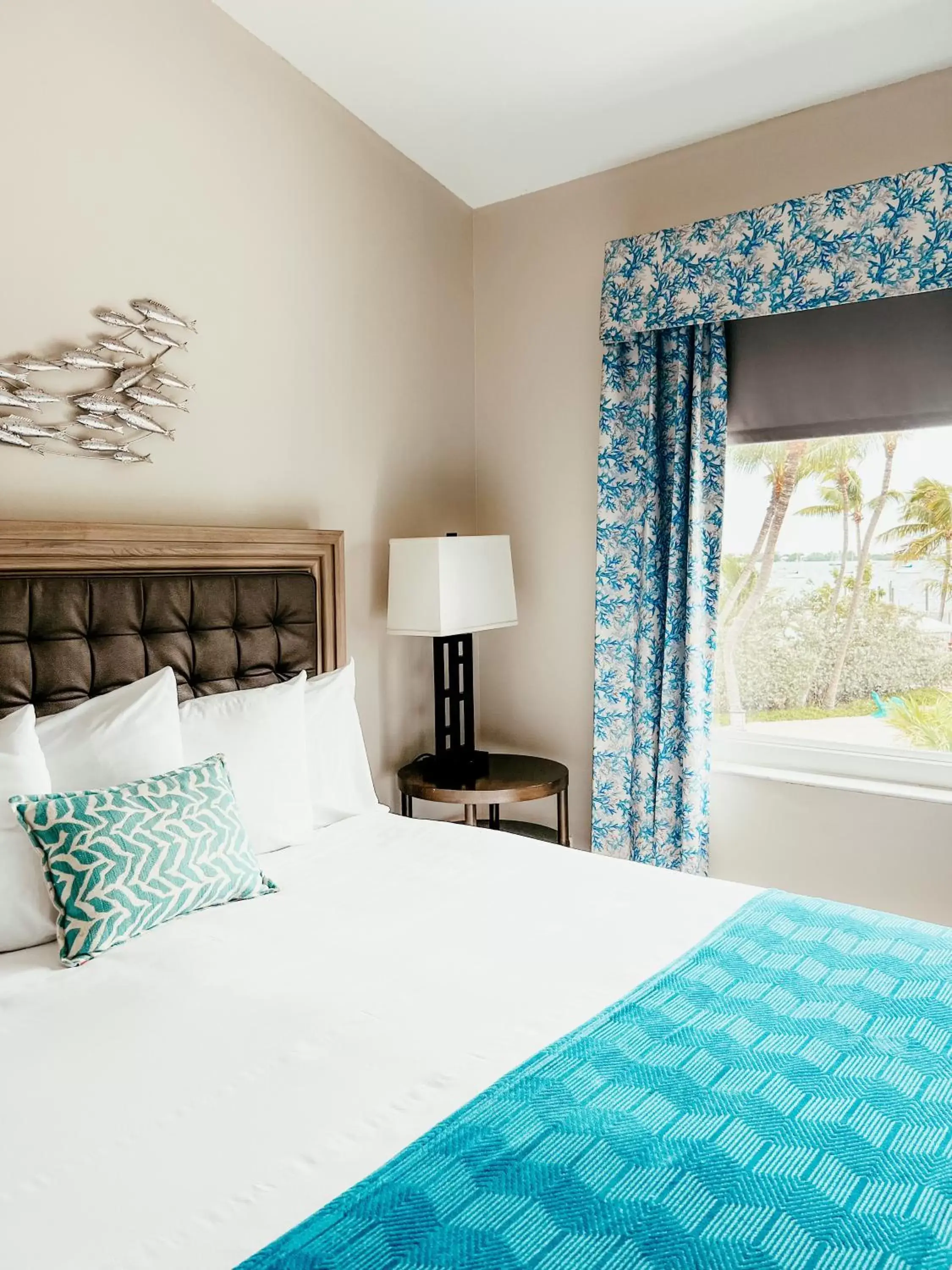 Bedroom, Bed in Bayside Inn Key Largo