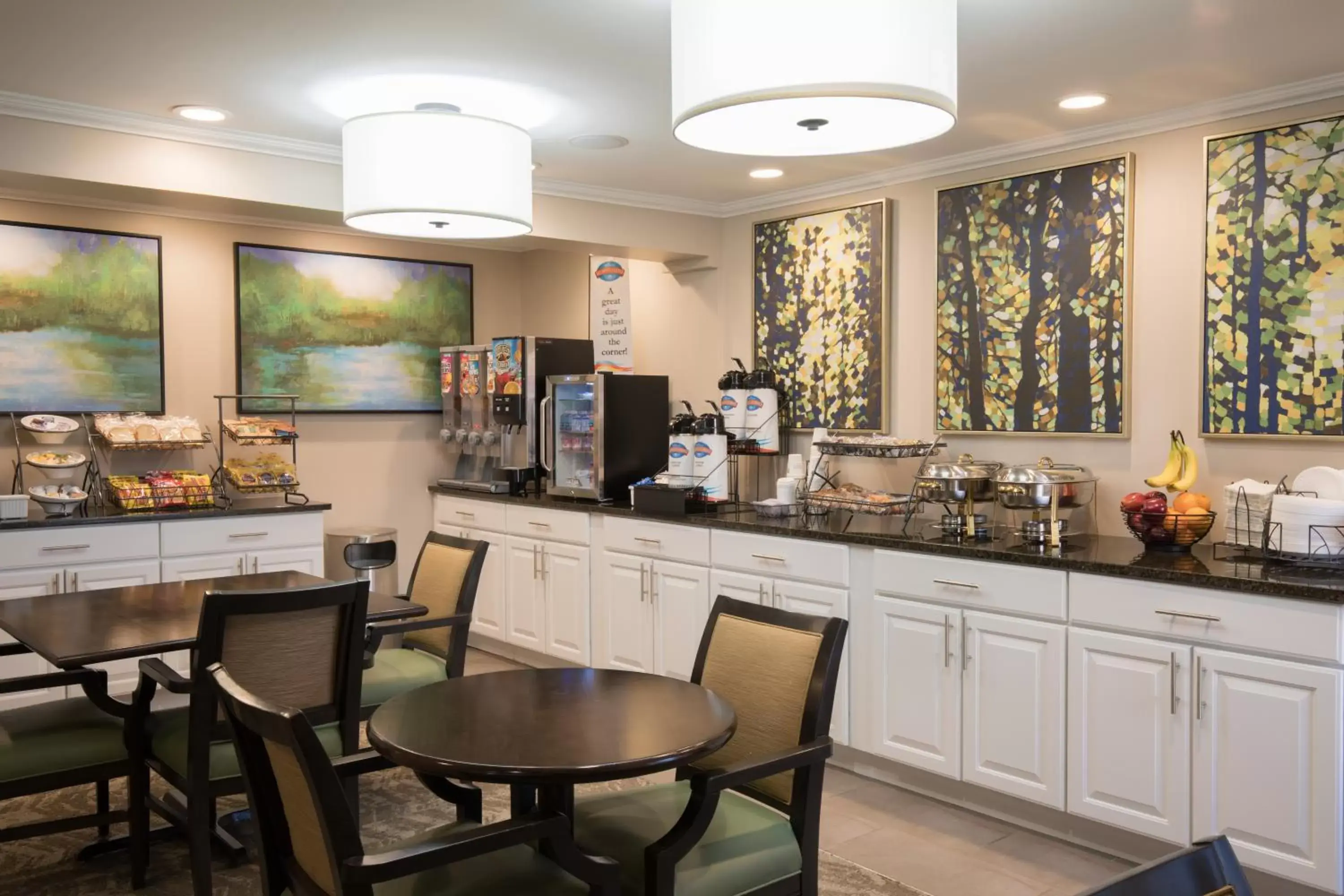 Buffet breakfast, Restaurant/Places to Eat in Baymont by Wyndham Detroit Airport/Romulus