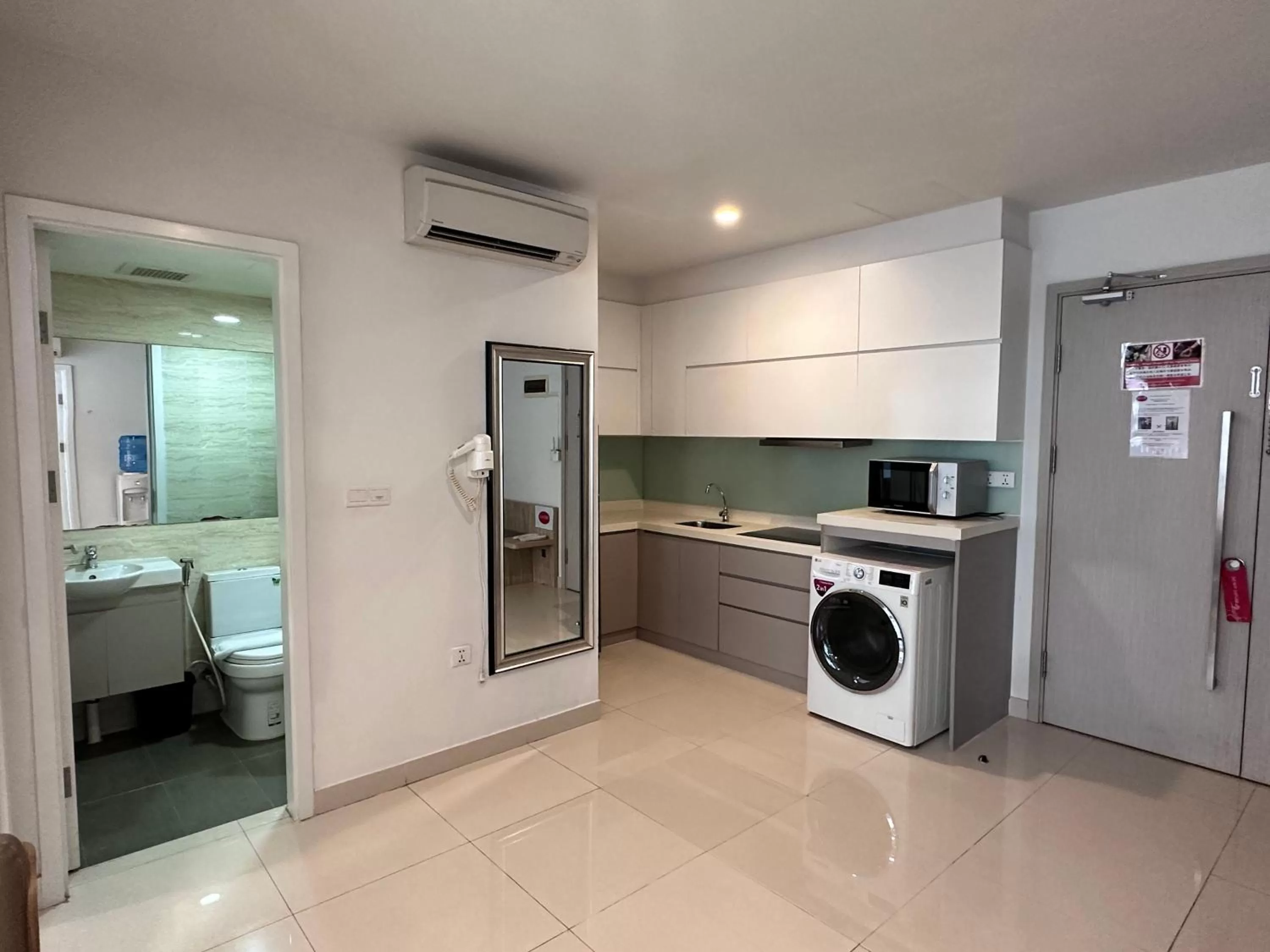 Living room in The Bridge Club