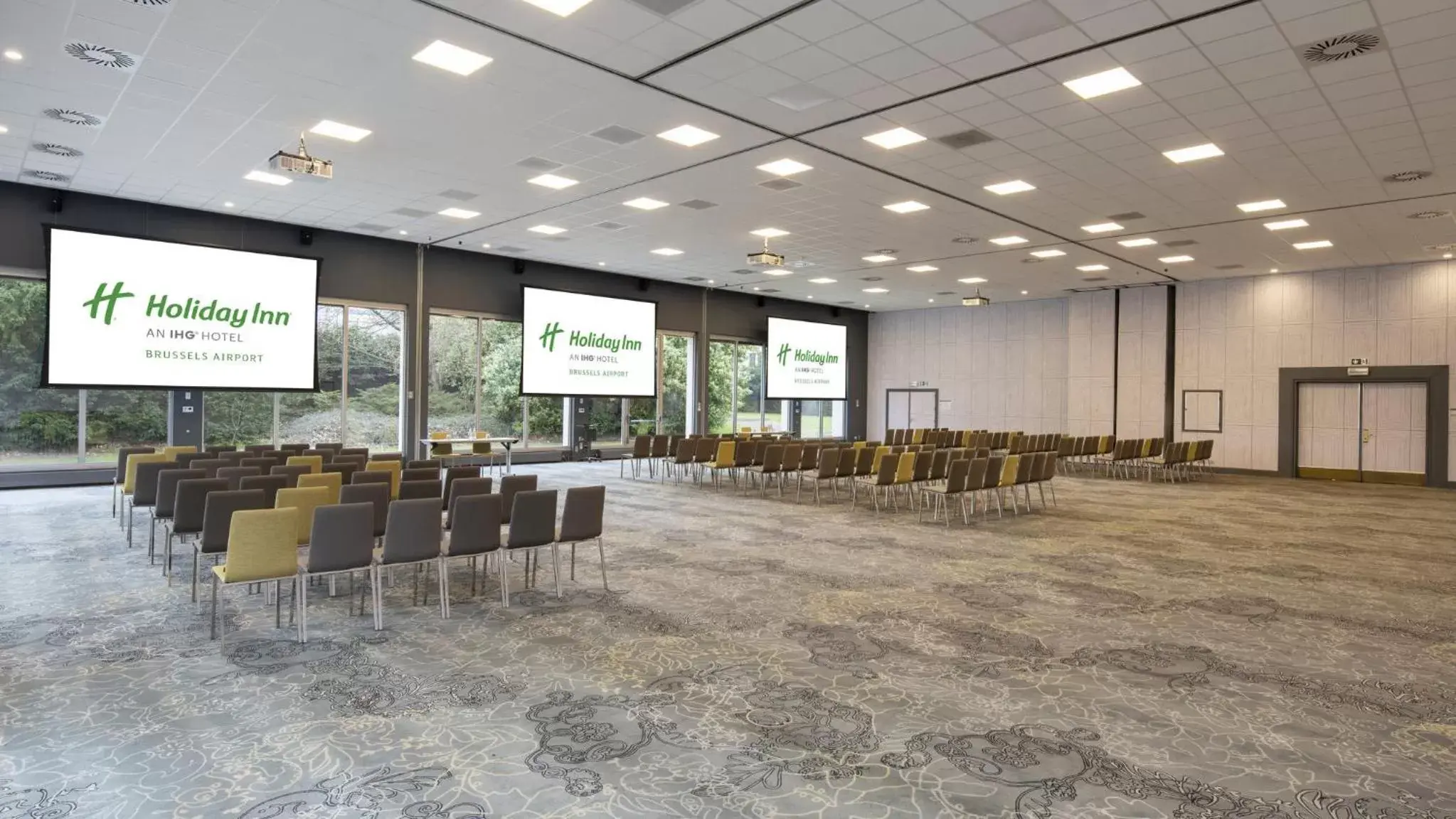 Meeting/conference room in Holiday Inn Hotel Brussels Airport, an IHG Hotel