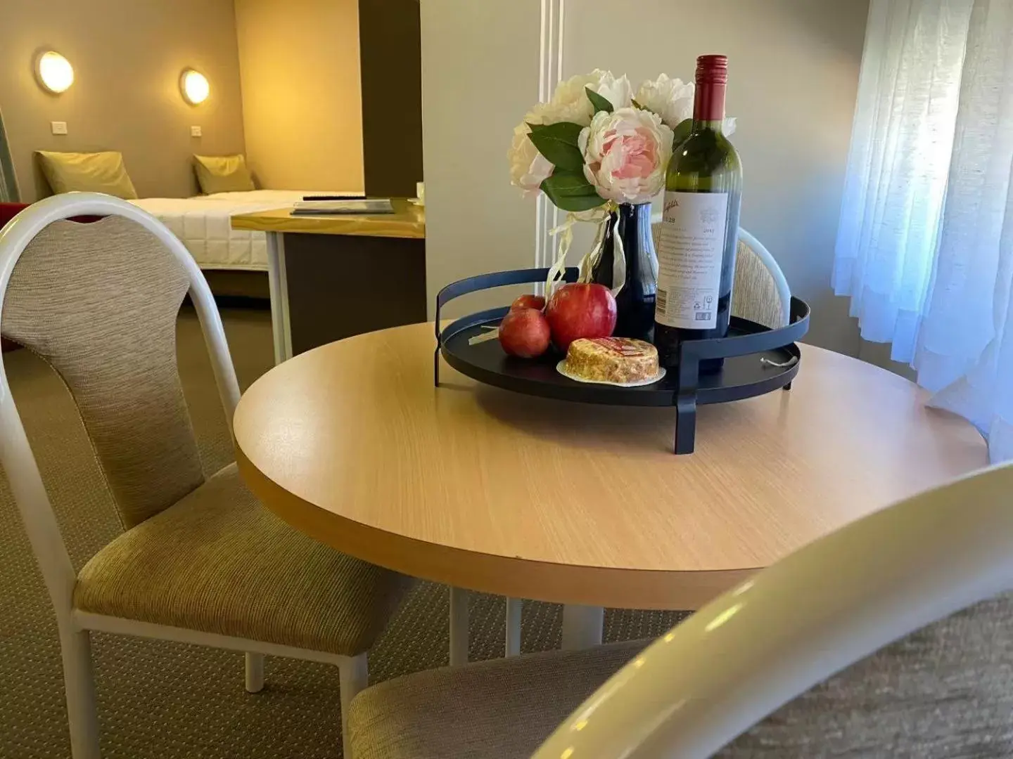 Dining area in Apollo Motel Parkes