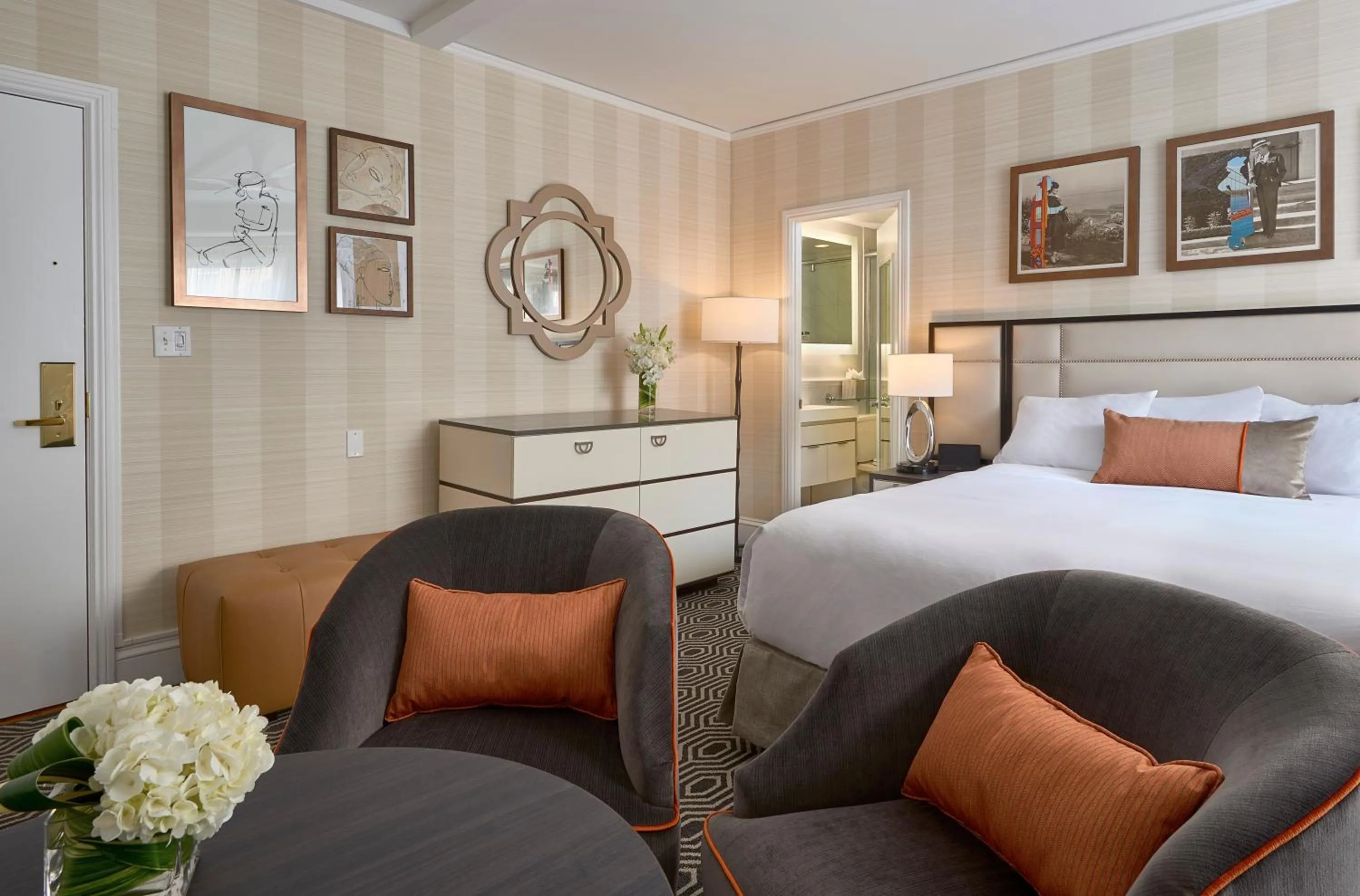 Bed in Inn at Union Square