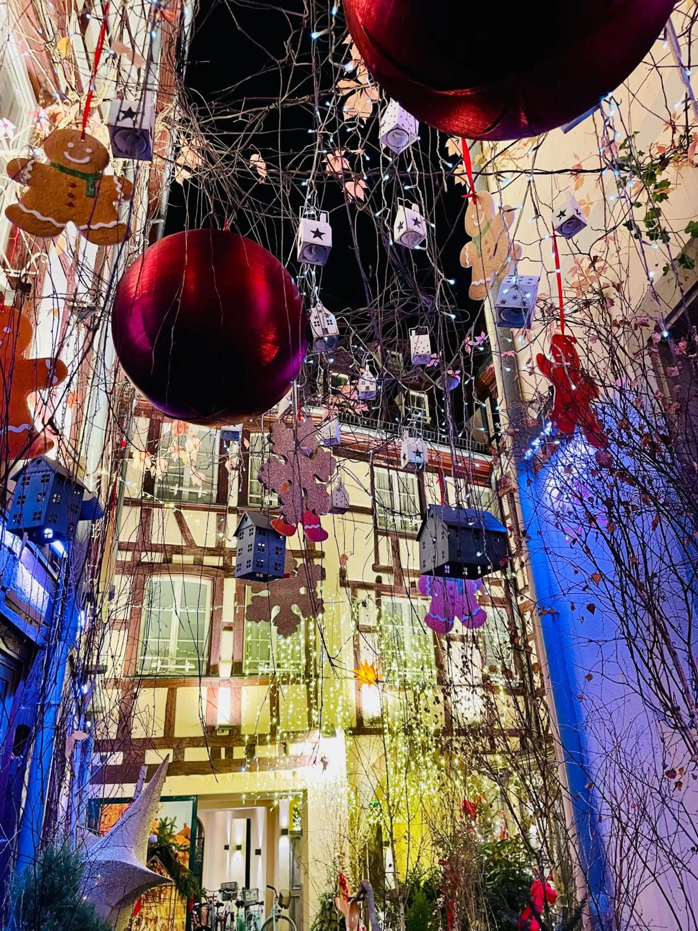 Patio in Hotel Beaucour